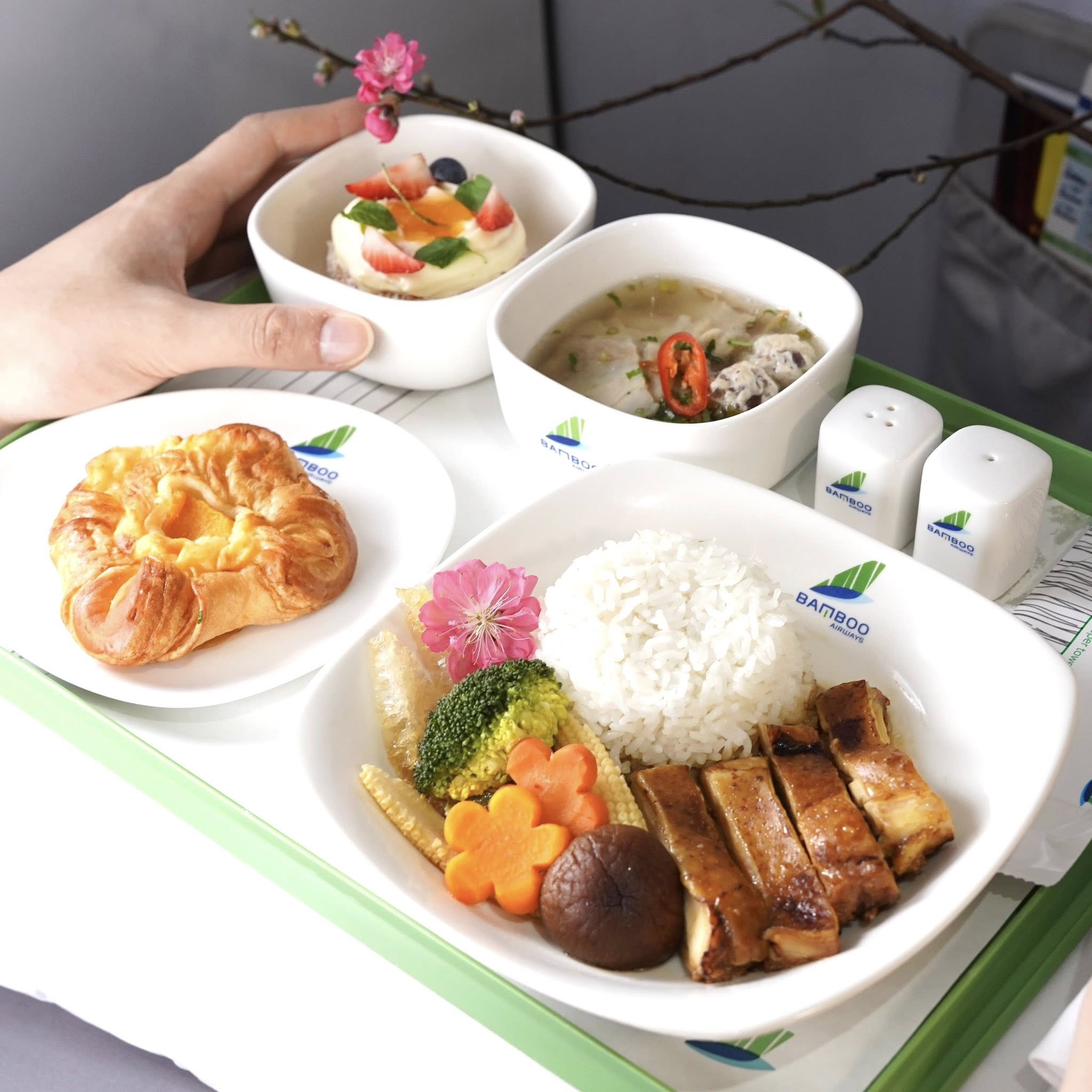 H&aacute;i lộc đầu năm tr&ecirc;n chuyến bay ch&agrave;o Xu&acirc;n B&iacute;nh Ngọ của Bamboo Airways- Ảnh 4.