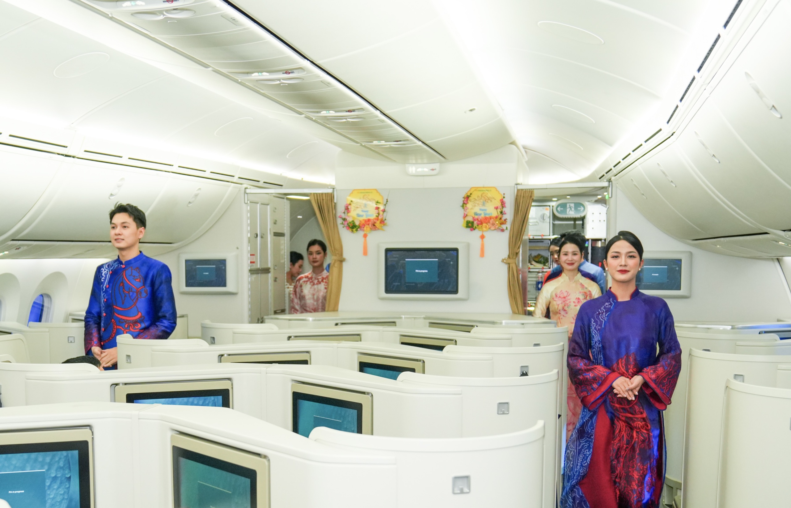 Những chuyến bay mang trọn hương vị Tết- Ảnh 5.