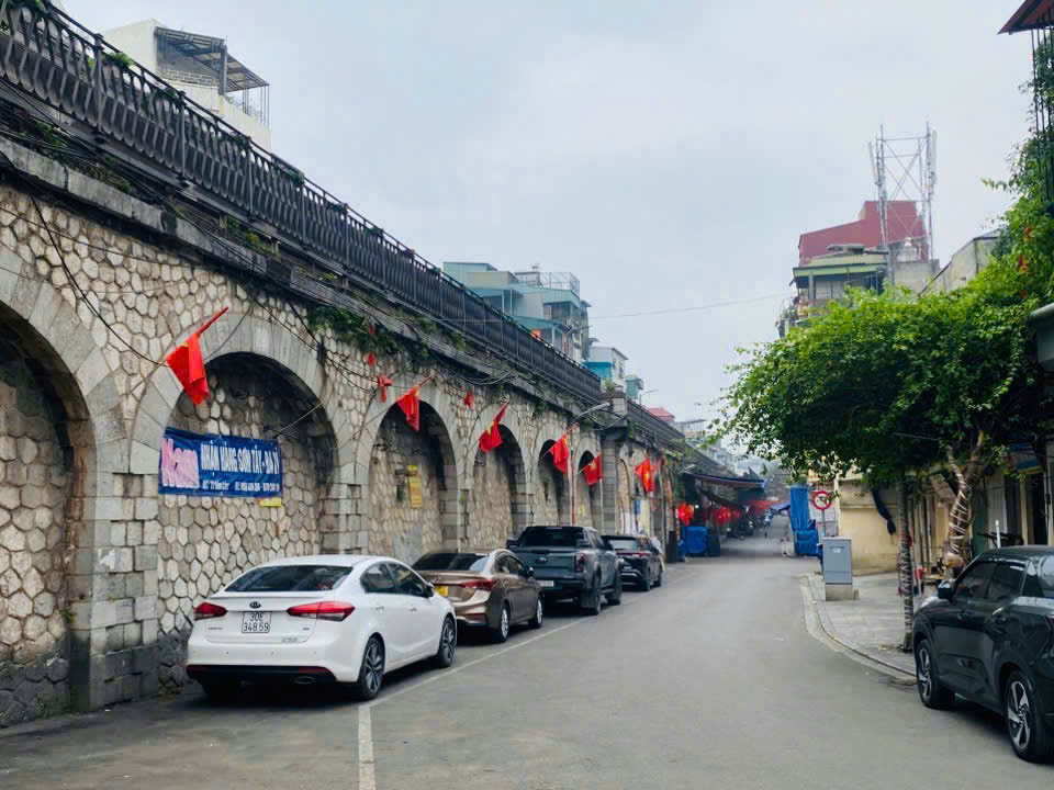 H&agrave; Nội vắng vẻ, b&igrave;nh y&ecirc;n s&aacute;ng m&ugrave;ng 1 Tết B&iacute;nh Ngọ- Ảnh 7.