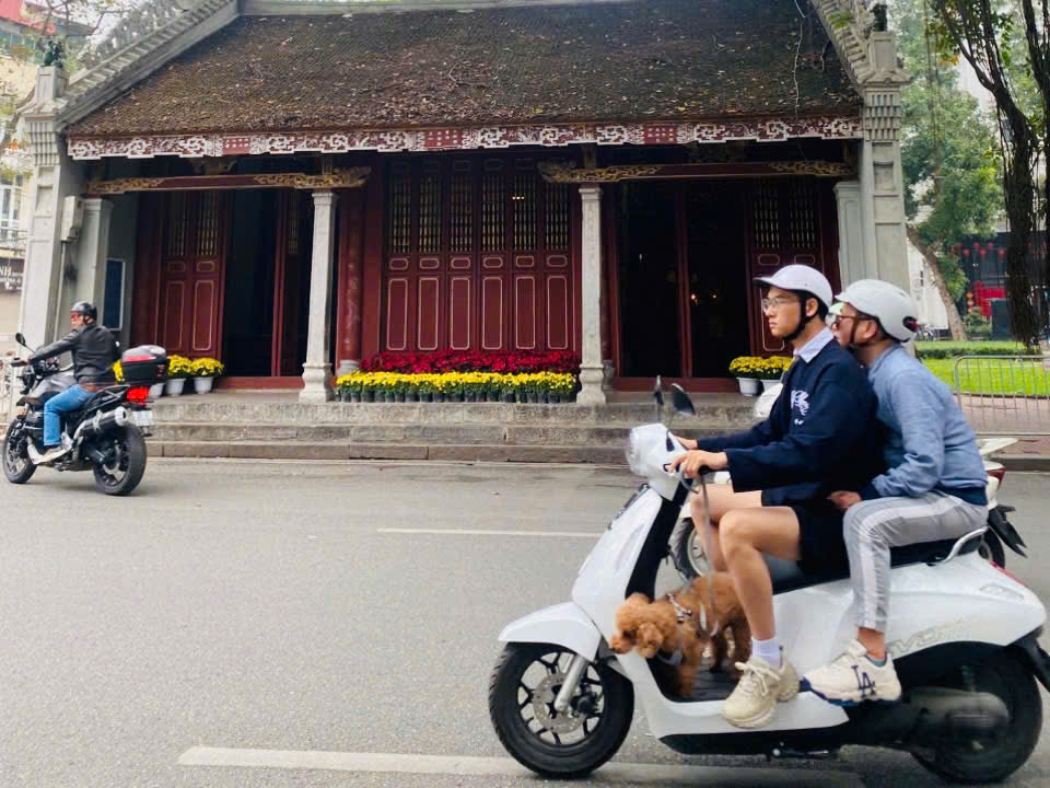 H&agrave; Nội vắng vẻ, b&igrave;nh y&ecirc;n s&aacute;ng m&ugrave;ng 1 Tết B&iacute;nh Ngọ- Ảnh 13.