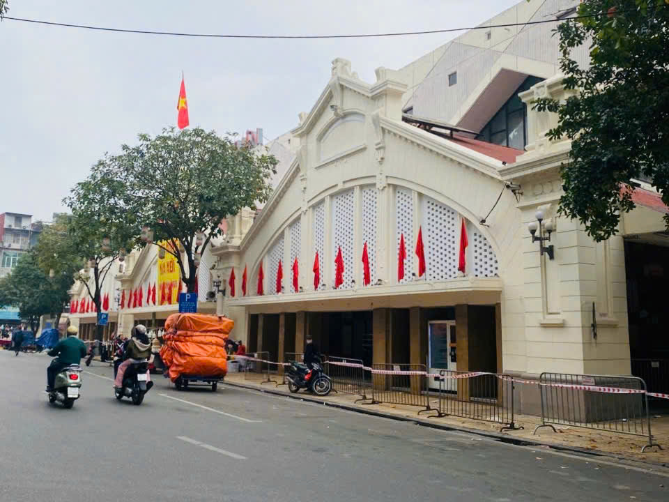 H&agrave; Nội vắng vẻ, b&igrave;nh y&ecirc;n s&aacute;ng m&ugrave;ng 1 Tết B&iacute;nh Ngọ- Ảnh 5.