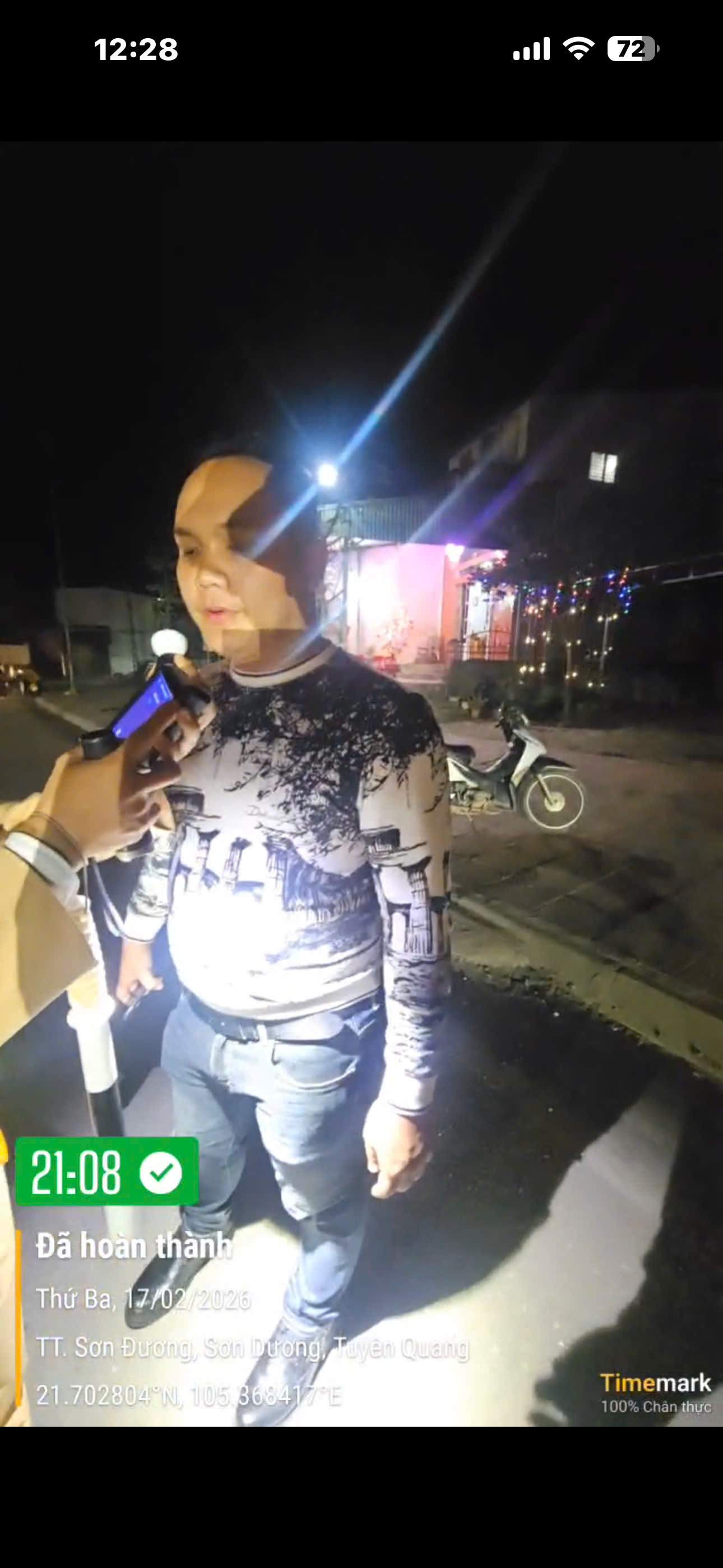 Tuy&ecirc;n Quang: T&agrave;i xế vi phạm nồng độ cồn, ngang ngược dừng xe c&atilde;i v&atilde; sau va chạm- Ảnh 1.