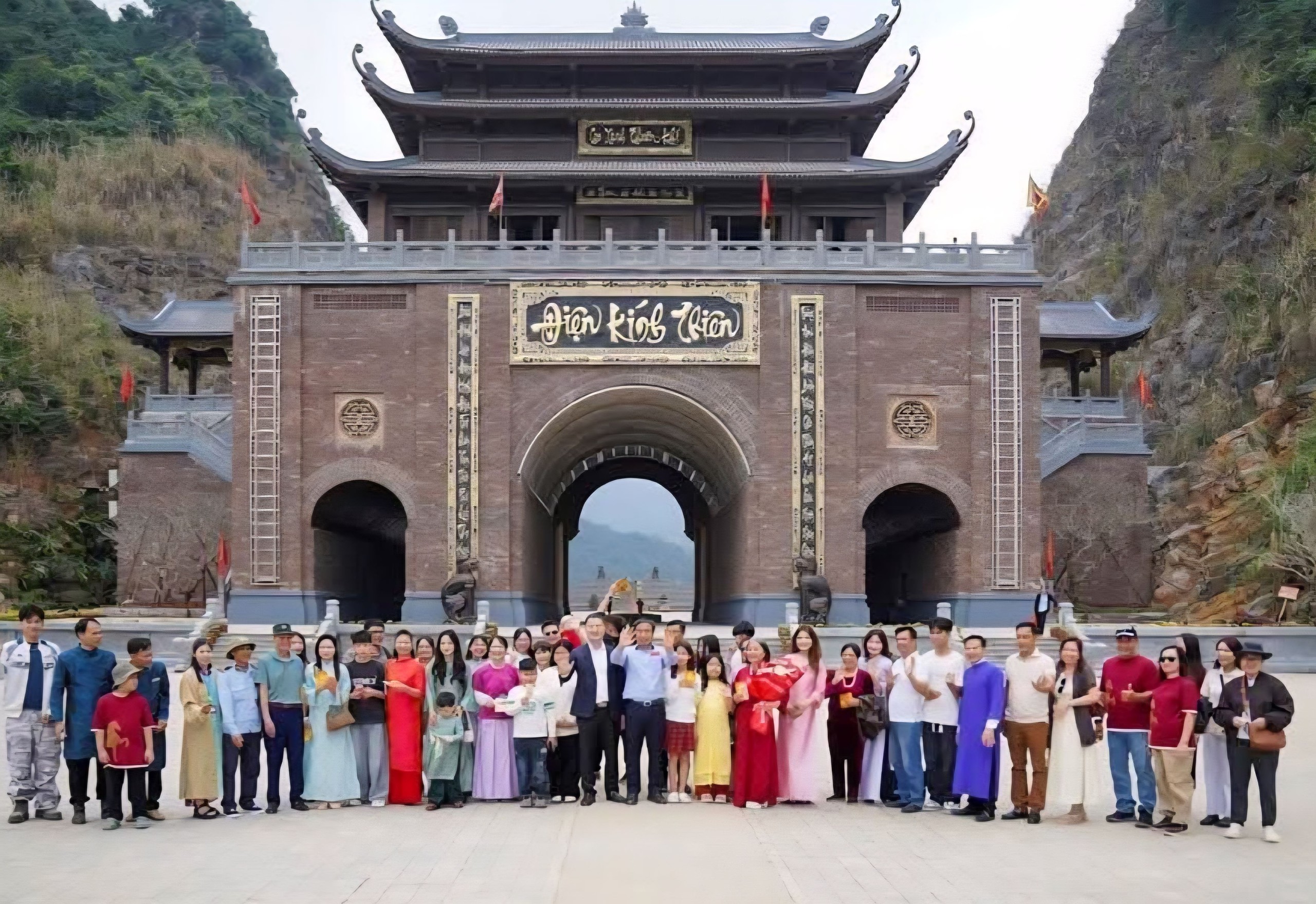 Ninh B&igrave;nh bảo đảm an ninh trật tự, giao th&ocirc;ng th&ocirc;ng suốt m&ugrave;a du xu&acirc;n 2026- Ảnh 2.