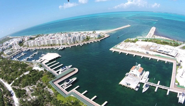 Những khu đô thị đặc biệt ở Việt Nam- Ảnh 6. Khu du lịch nghỉ dưỡng và giải trí tổng hợp Vinpearl Làng Vân Resort & Villas có vị trí tại chân đèo Hải Vân, khu vực phường Hòa Hiệp Bắc, quận Liên Chiểu, TP. Đà Nẵng.