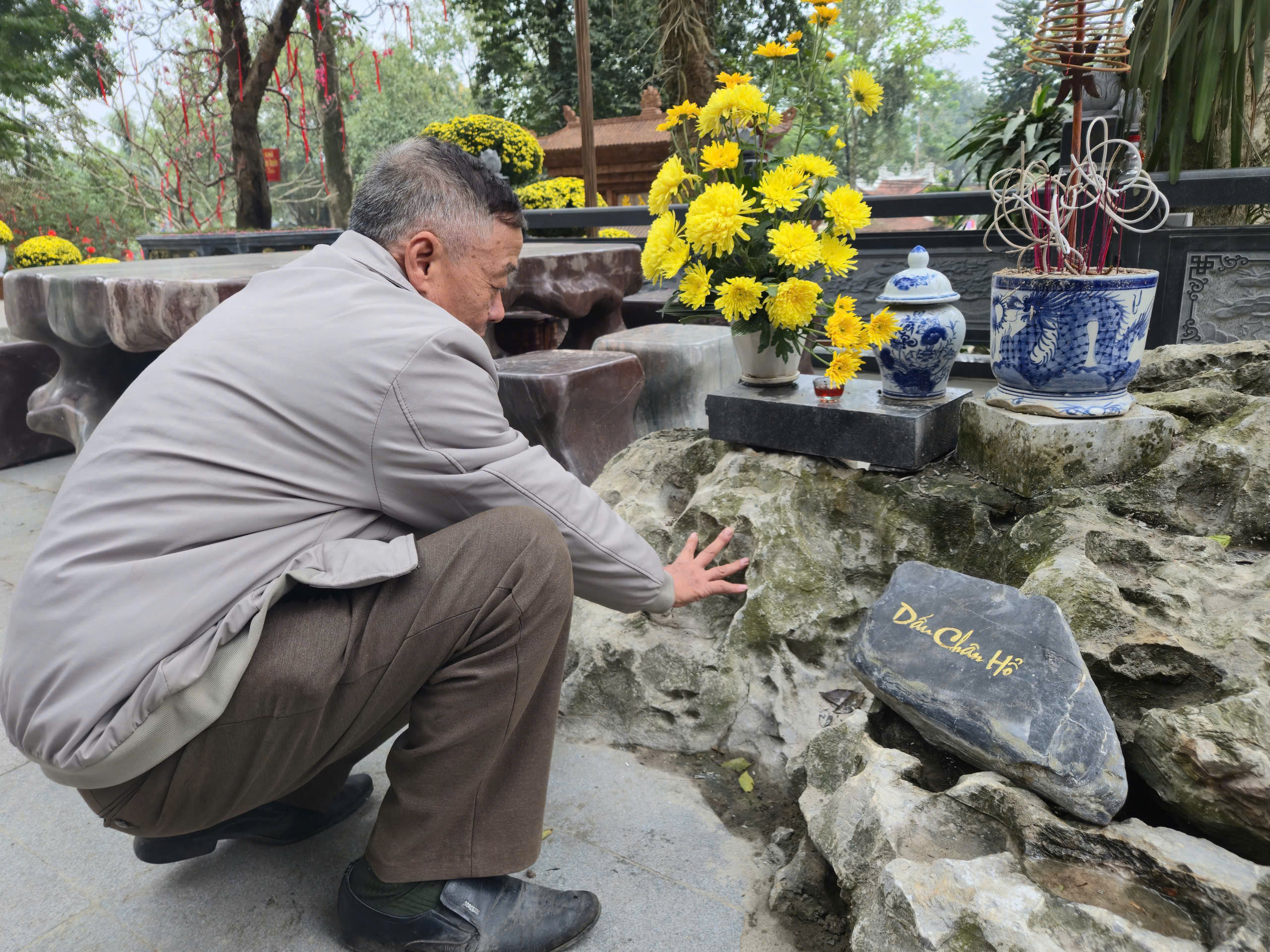 Đền Đuổm hồi sinh diện mạo, g&igrave;n giữ hồn xưa nguy&ecirc;n vẹn- Ảnh 16.