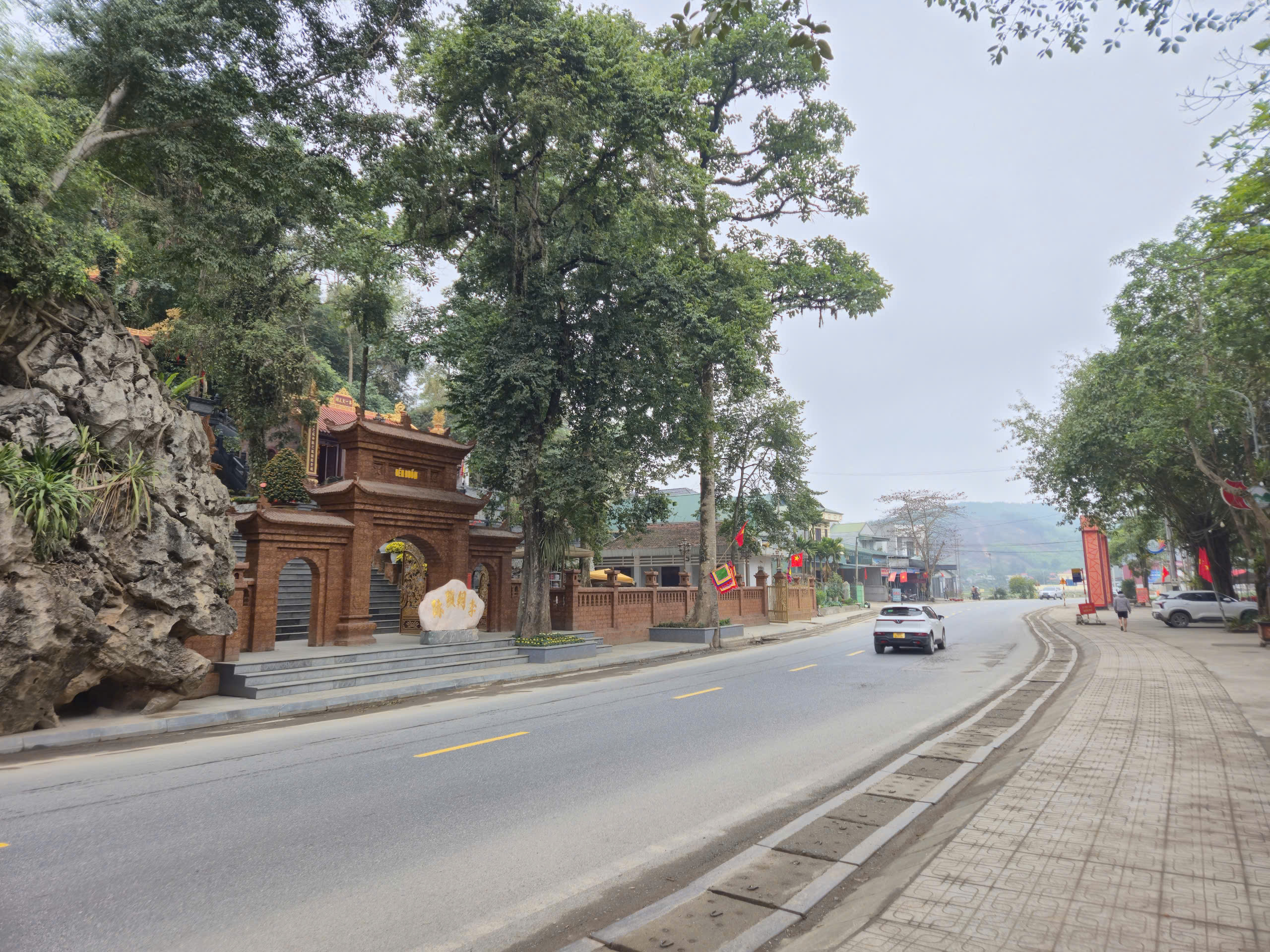 Đền Đuổm hồi sinh diện mạo, g&igrave;n giữ hồn xưa nguy&ecirc;n vẹn- Ảnh 22.