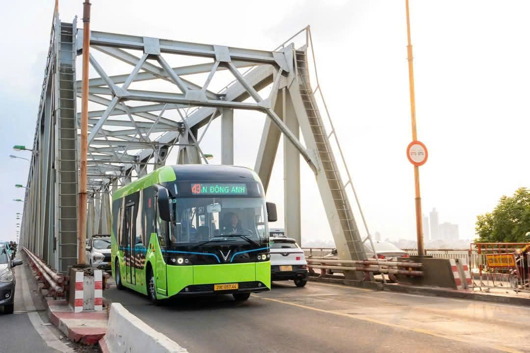 H&agrave; Nội: Tăng cường 360 lượt xe bu&yacute;t mỗi ng&agrave;y phục vụ Hội chợ Quốc gia M&ugrave;a Xu&acirc;n 2026- Ảnh 1.