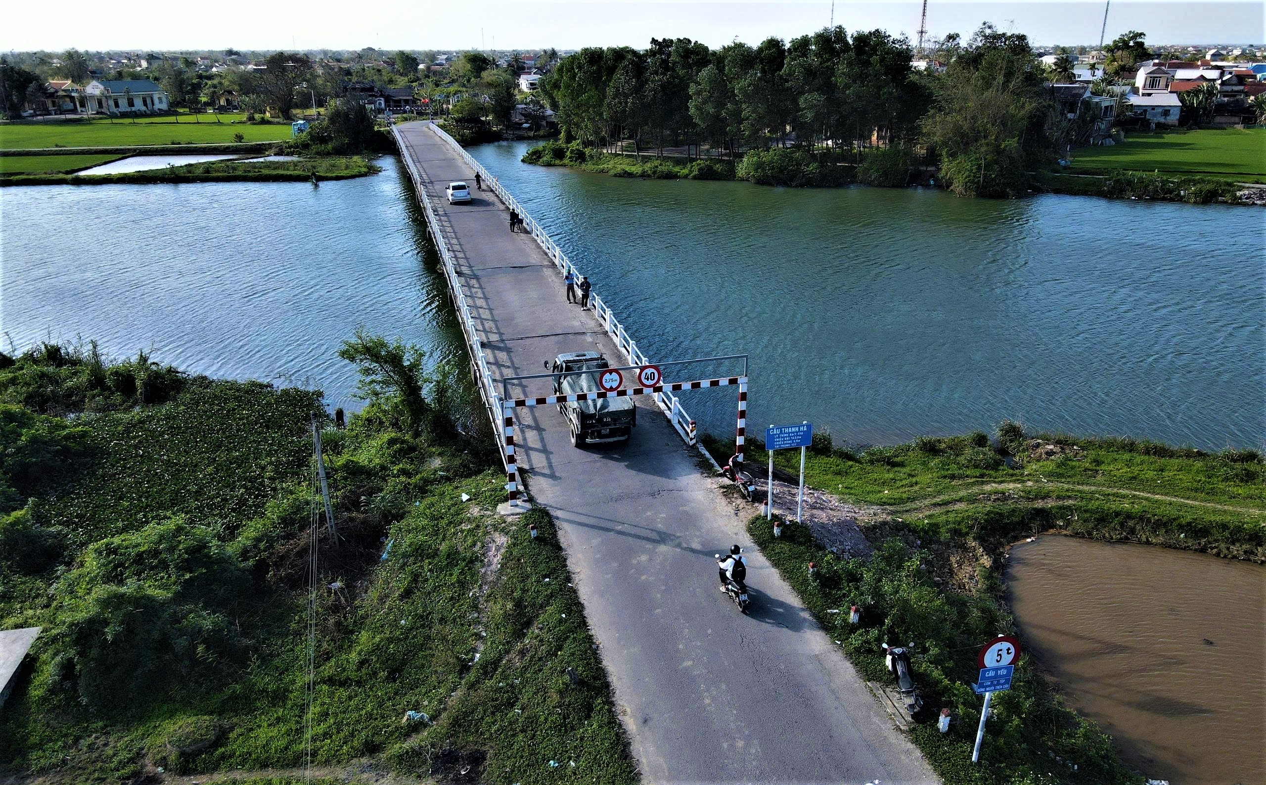 Huế: Cầu tr&ecirc;n tỉnh lộ 4 sụt l&uacute;n mố trụ, xuống cấp nghi&ecirc;m trọng- Ảnh 6.