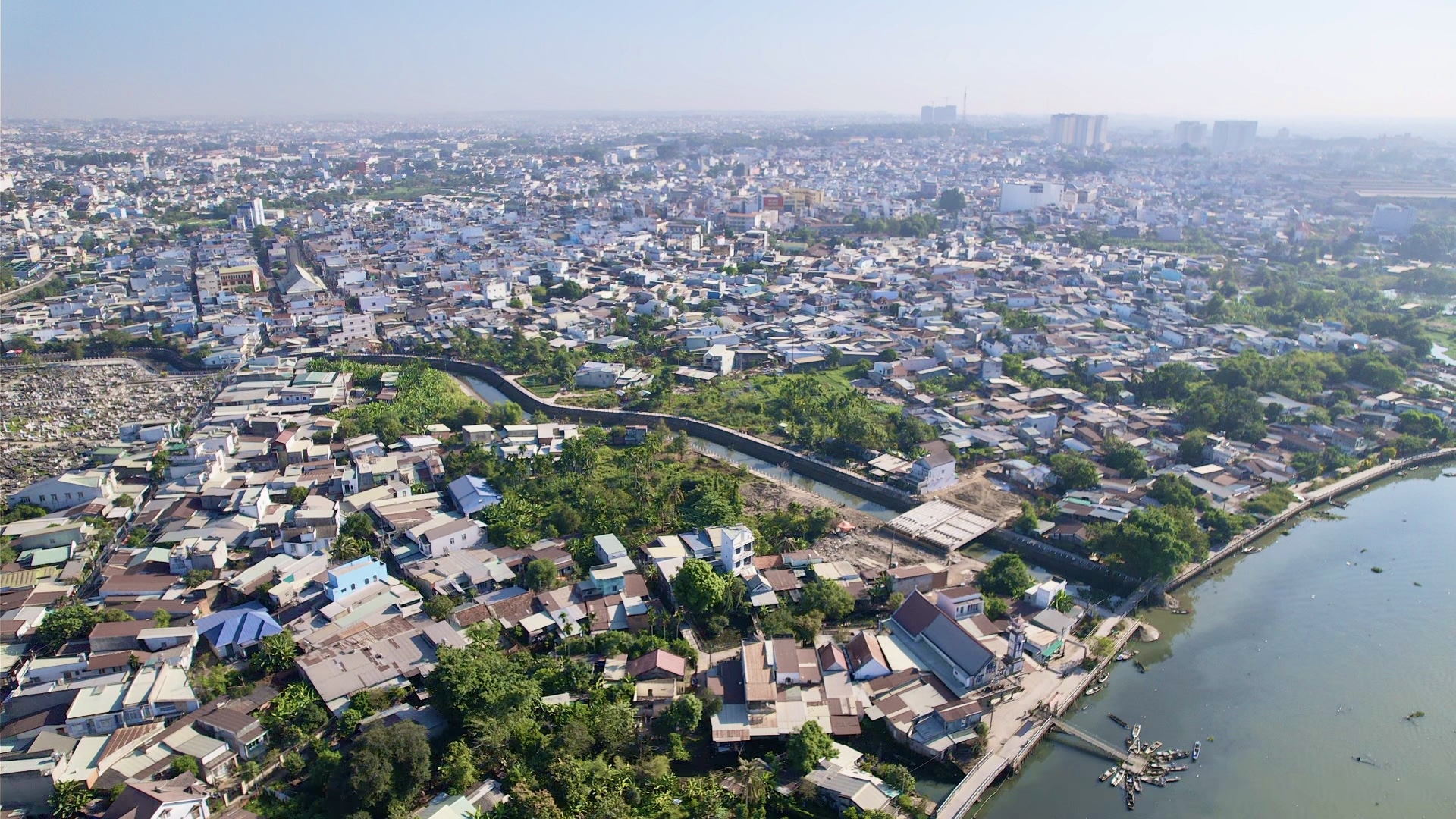 Tuyến ch&iacute;nh đường ven s&ocirc;ng C&aacute;i sẵn s&agrave;ng cho ng&agrave;y khởi c&ocirc;ng, mở trục cảnh quan đ&ocirc; thị mới- Ảnh 10.