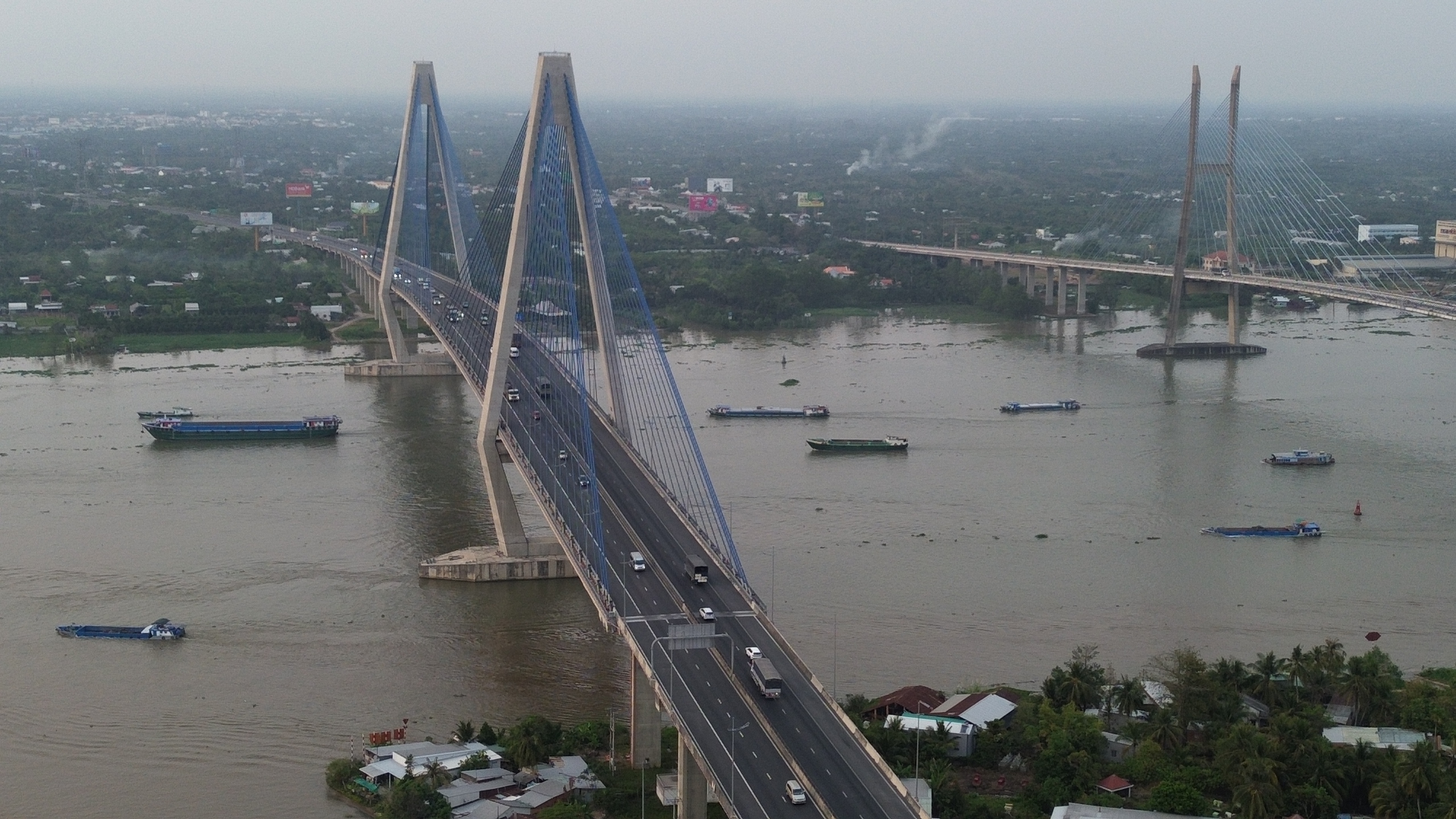 Cửa ngõ miền Tây "khoác áo mới" nhờ những cây cầu nghìn tỷ bắc qua sông Tiền- Ảnh 4. Cửa ngõ miền Tây "khoác áo mới" nhờ những cây cầu nghìn tỷ bắc qua sông Tiền- Ảnh 4.