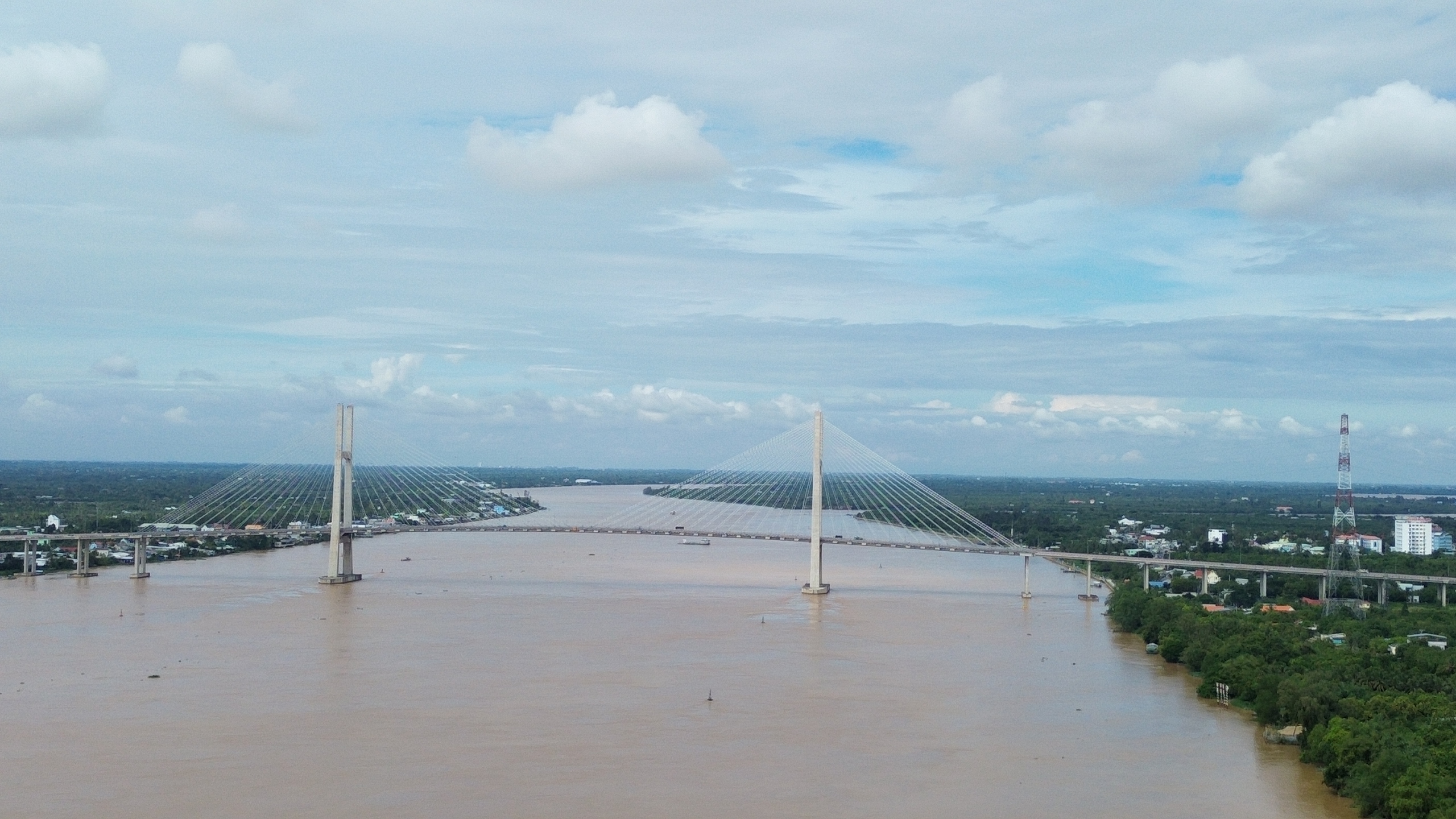 Cửa ngõ miền Tây "khoác áo mới" nhờ những cây cầu nghìn tỷ bắc qua sông Tiền- Ảnh 8. Cửa ngõ miền Tây "khoác áo mới" nhờ những cây cầu nghìn tỷ bắc qua sông Tiền- Ảnh 8.