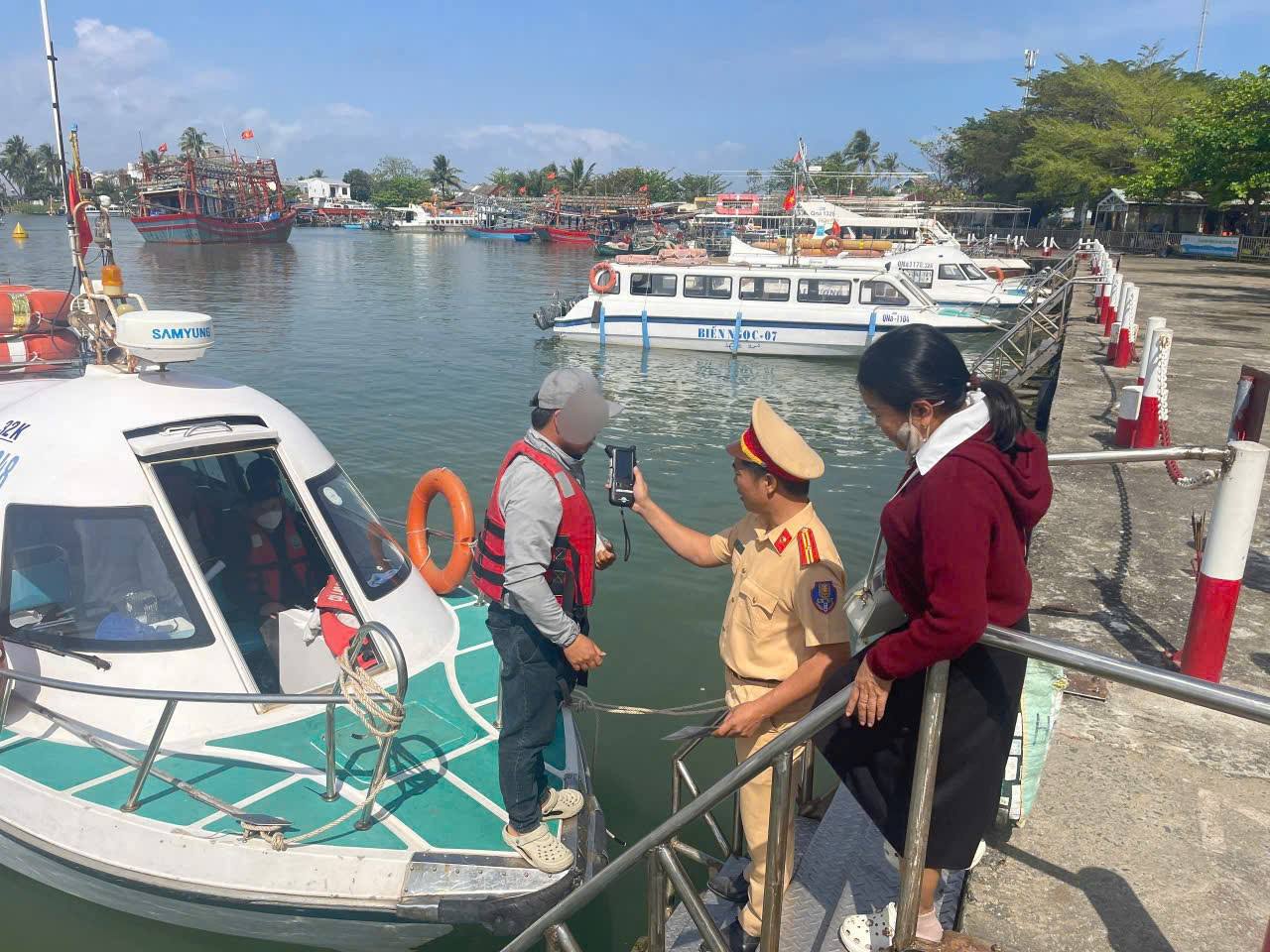 Đ&agrave; Nẵng: 1.850 trường hợp vi phạm an to&agrave;n giao th&ocirc;ng dịp Tết B&iacute;nh Ngọ- Ảnh 3.