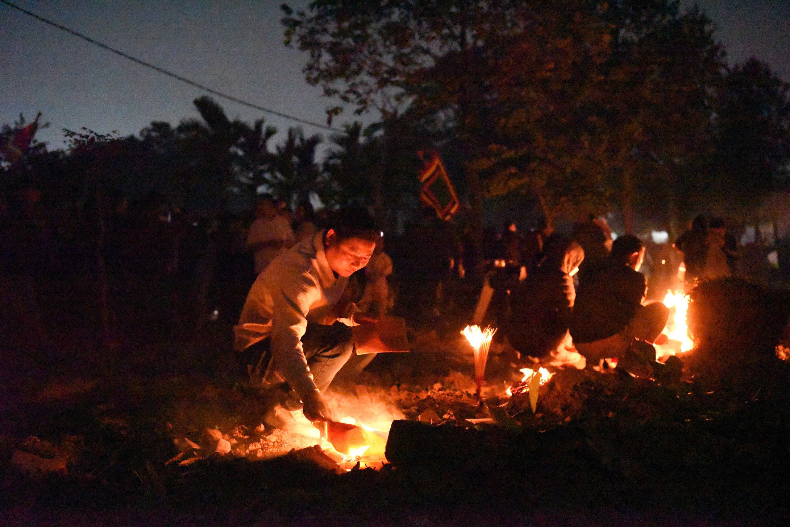 Có gì bên trong chợ Âm Dương, mỗi năm họp một phiên ở Bắc Ninh?- Ảnh 10. Có gì bên trong chợ Âm Dương, mỗi năm họp một phiên ở Bắc Ninh?- Ảnh 10.