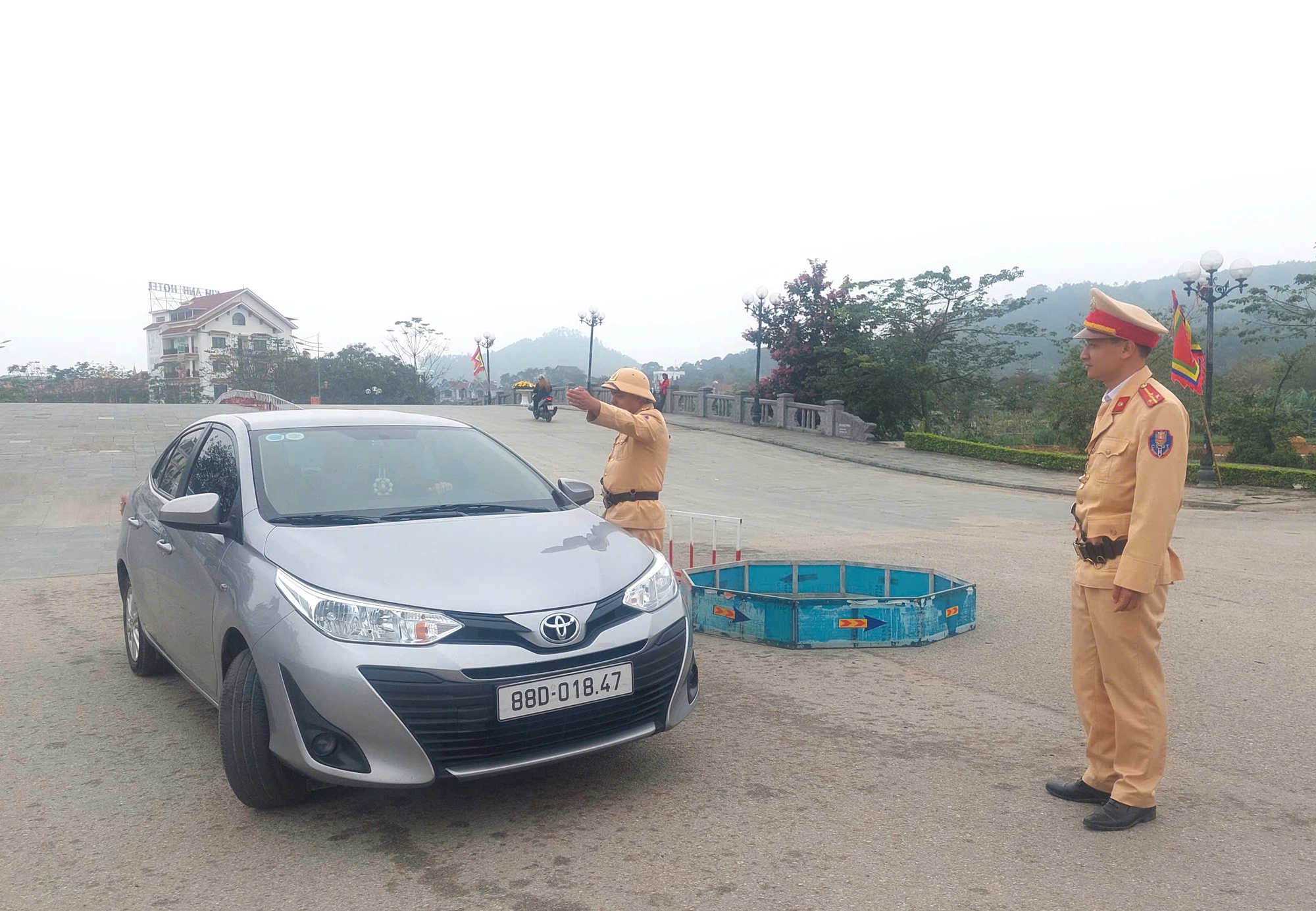 Phú Thọ: Tây Thiên đón gần 8 vạn lượt du khách đầu xuân 2026- Ảnh 6. Phú Thọ: Tây Thiên đón gần 8 vạn lượt du khách đầu xuân 2026- Ảnh 6.