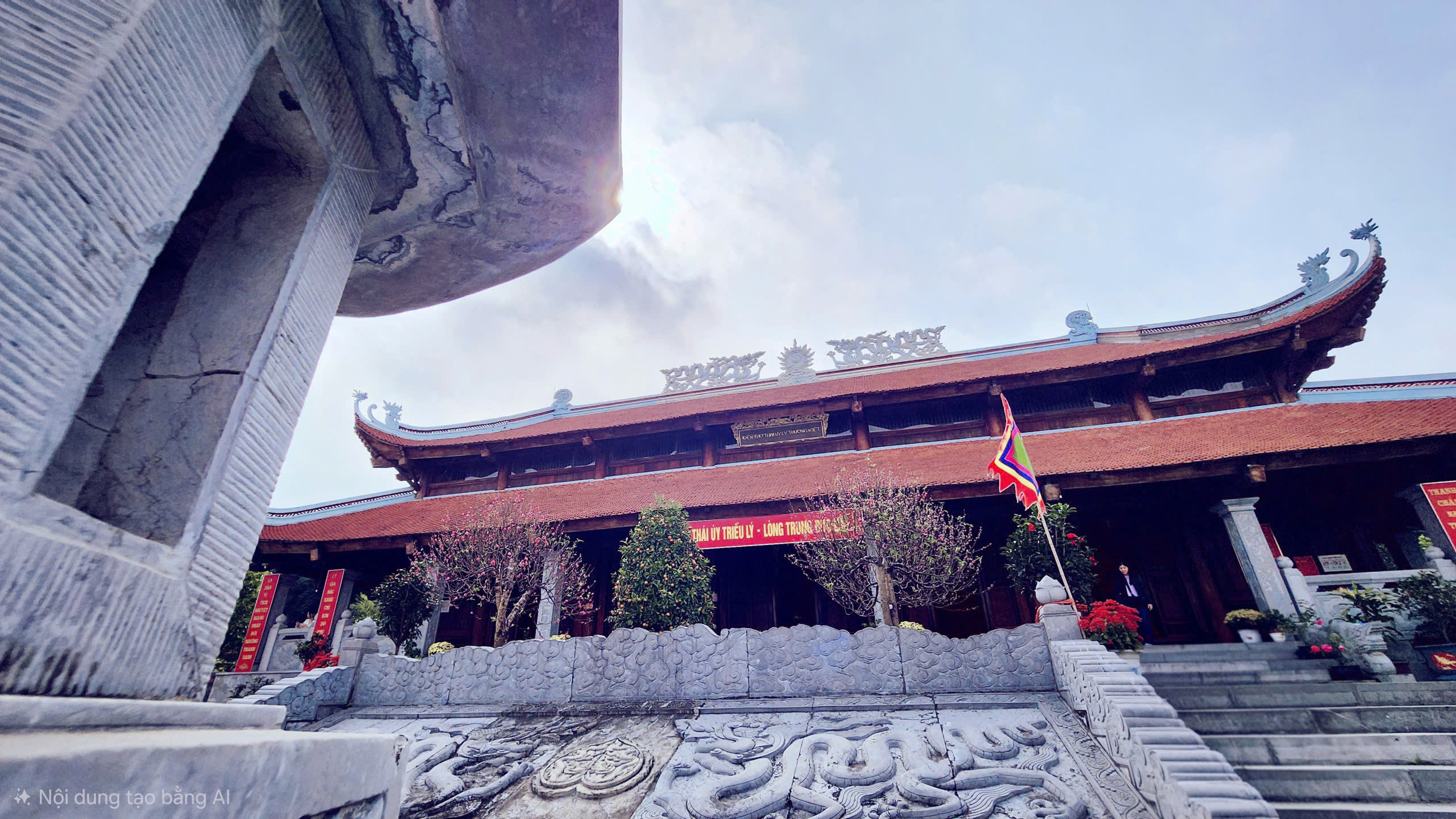 Đầu xuân thăm đền thờ Lý Thường Kiệt bên dòng sông Cầu lịch sử- Ảnh 8. Đầu xuân thăm đền thờ Lý Thường Kiệt bên dòng sông Cầu lịch sử- Ảnh 8.