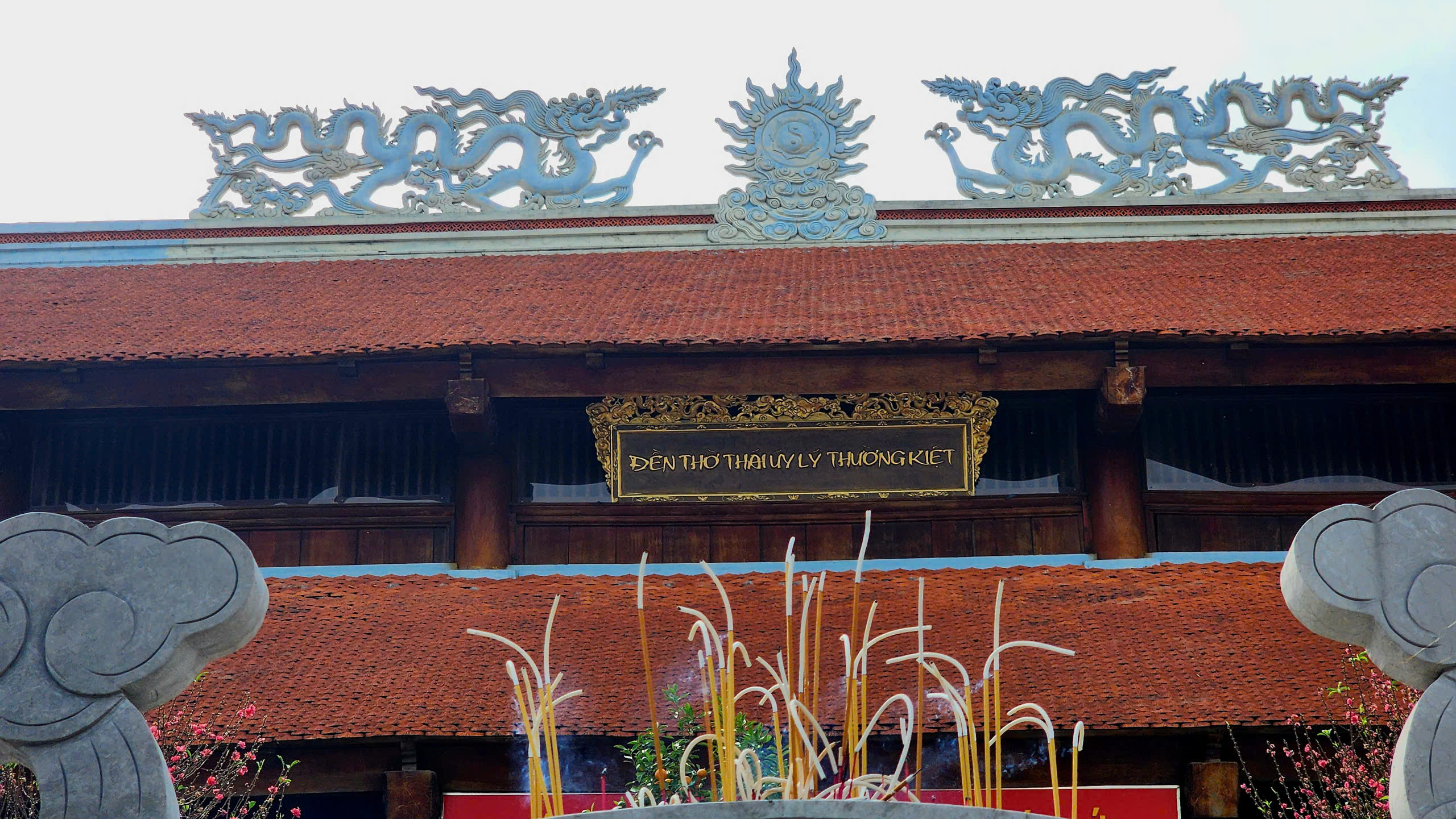 Đầu xuân thăm đền thờ Lý Thường Kiệt bên dòng sông Cầu lịch sử- Ảnh 13. Đầu xuân thăm đền thờ Lý Thường Kiệt bên dòng sông Cầu lịch sử- Ảnh 13.