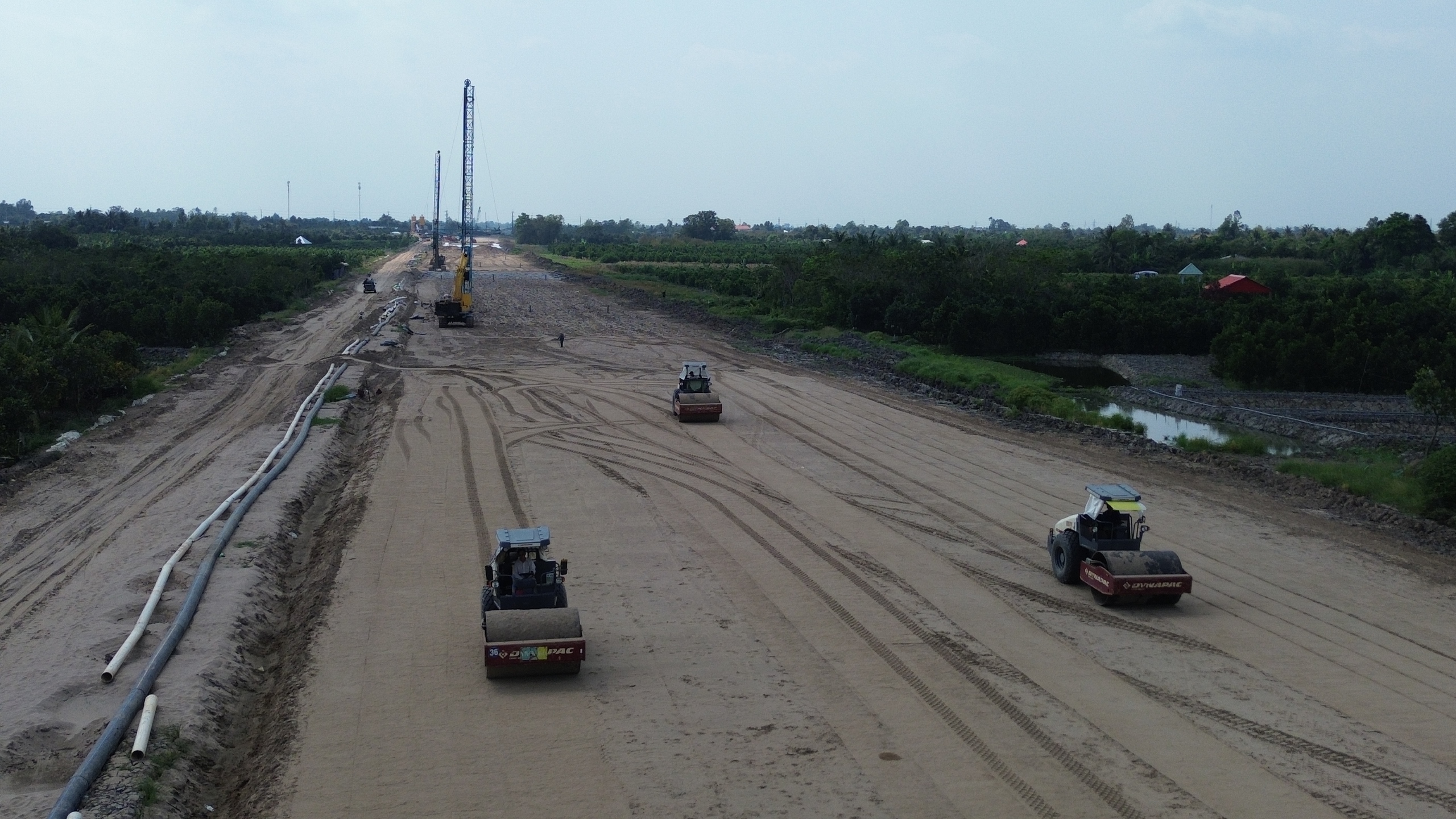 Cao tốc Mỹ An - Cao Lãnh: Tăng tốc sau Tết, khơi thông nguồn vật liệu để đẩy nhanh tiến độ- Ảnh 2. Cao tốc Mỹ An - Cao Lãnh: Tăng tốc sau Tết, khơi thông nguồn vật liệu để đẩy nhanh tiến độ- Ảnh 2.
