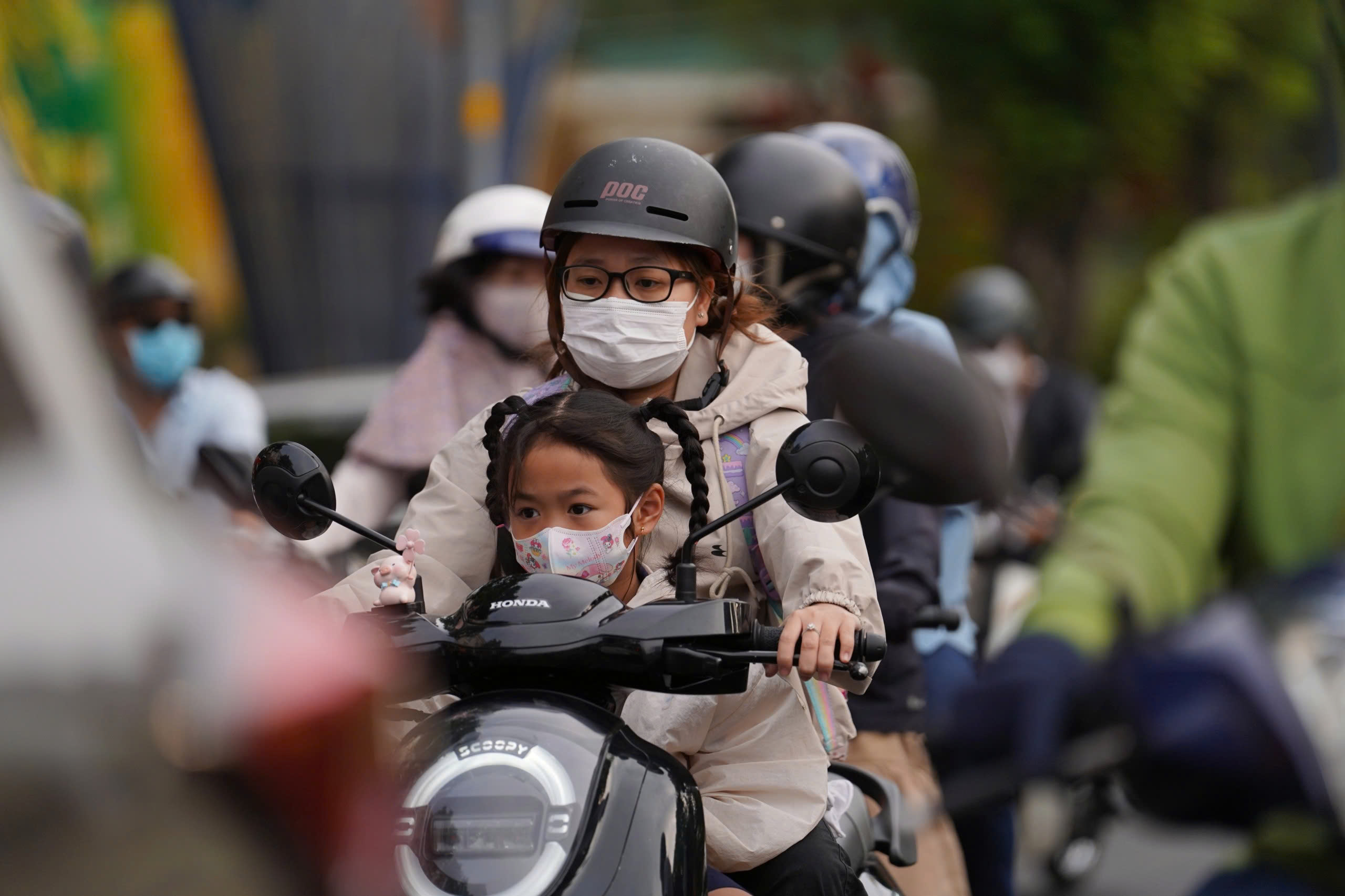 Giao thông TP.HCM “dễ thở” trong ngày đầu làm việc sau kỳ nghỉ Tết- Ảnh 7. Giao thông TP.HCM “dễ thở” trong ngày đầu làm việc sau kỳ nghỉ Tết- Ảnh 7.