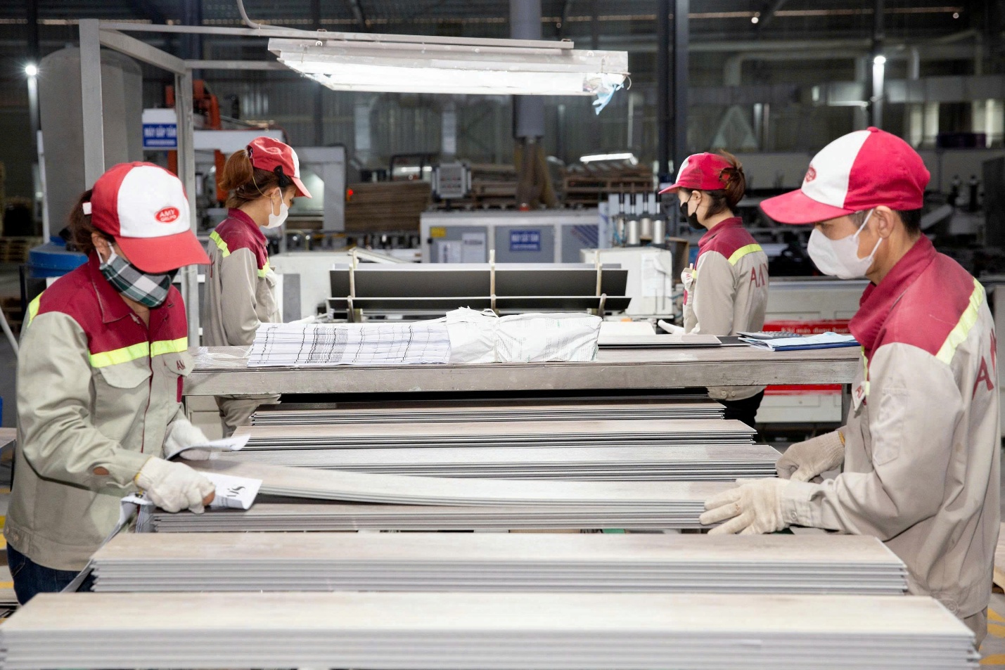 Doanh nghiệp vật liệu tư nh&acirc;n kỳ vọng m&ocirc;i trường kinh doanh minh bạch, th&ocirc;ng tho&aacute;ng- Ảnh 3.