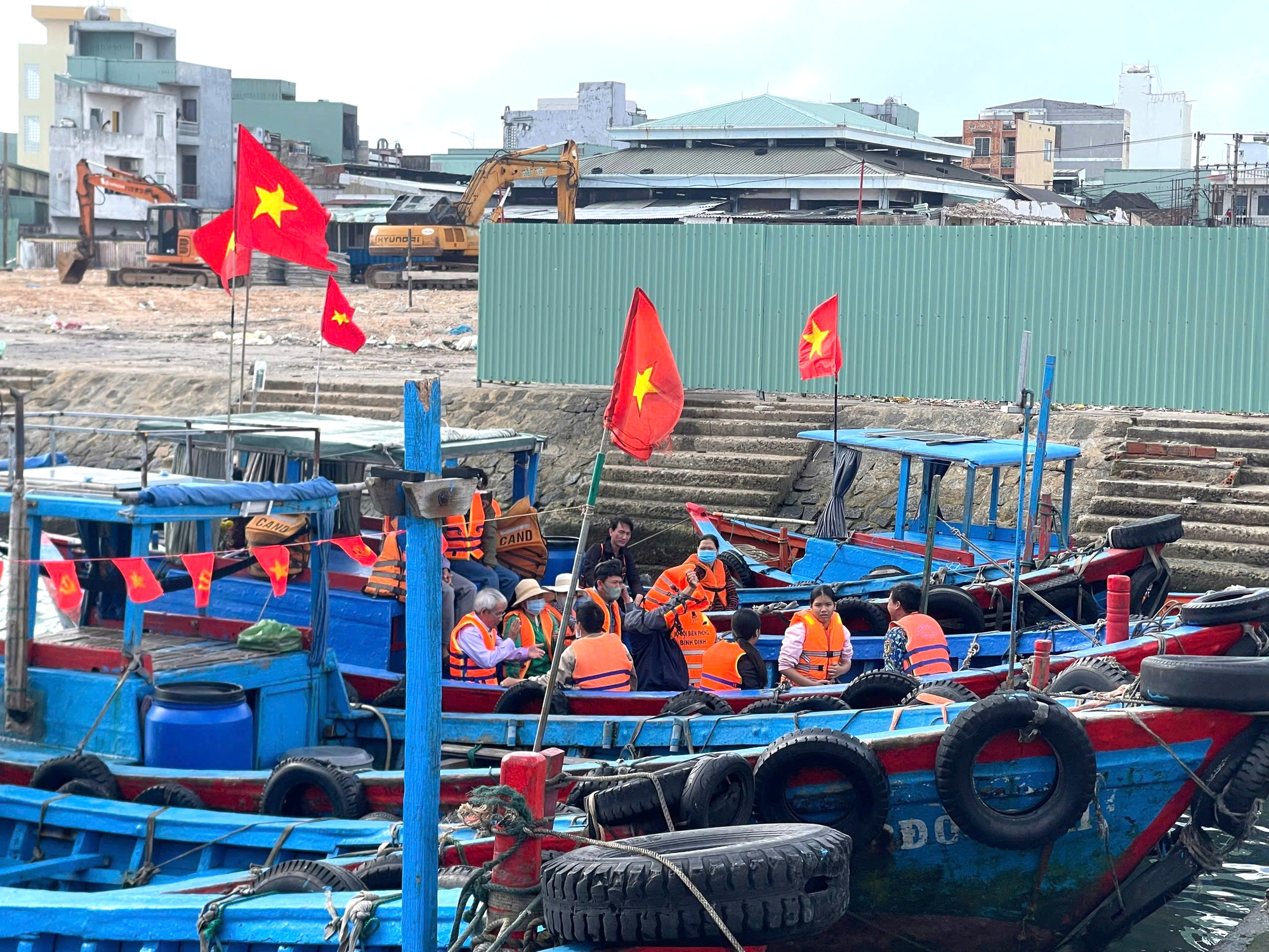 Gia Lai: Siết chặt ATGT đường thuỷ sau c&aacute;c vụ tai nạn lật t&agrave;u, thuyền tr&ecirc;n cả nước- Ảnh 1.