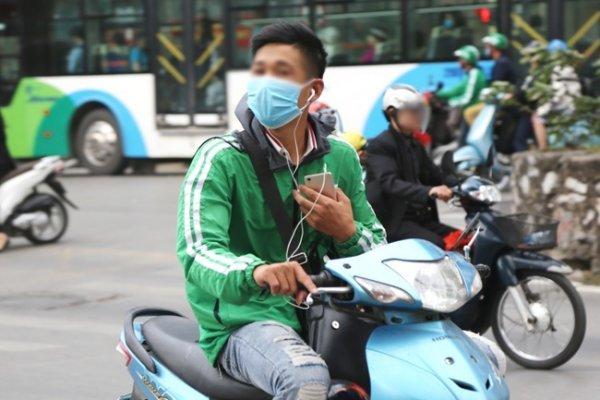 Nghe nhạc trên xe thế nào để tránh nguy cơ tai nạn?- Ảnh 3. Nghe nhạc trên xe thế nào để tránh nguy cơ tai nạn?- Ảnh 3.