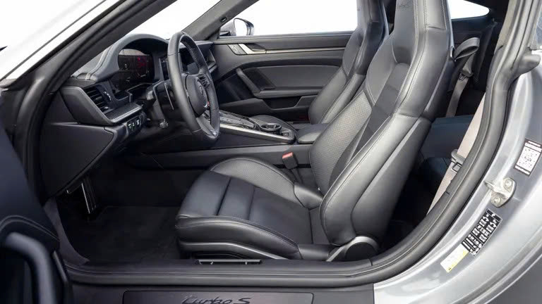 Porsche 911 Turbo S 2026 đạt tốc độ 100km/h chỉ sau 2,2 giây- Ảnh 3. Porsche 911 Turbo S 2026 đạt tốc độ 100km/h chỉ sau 2,2 giây- Ảnh 3.