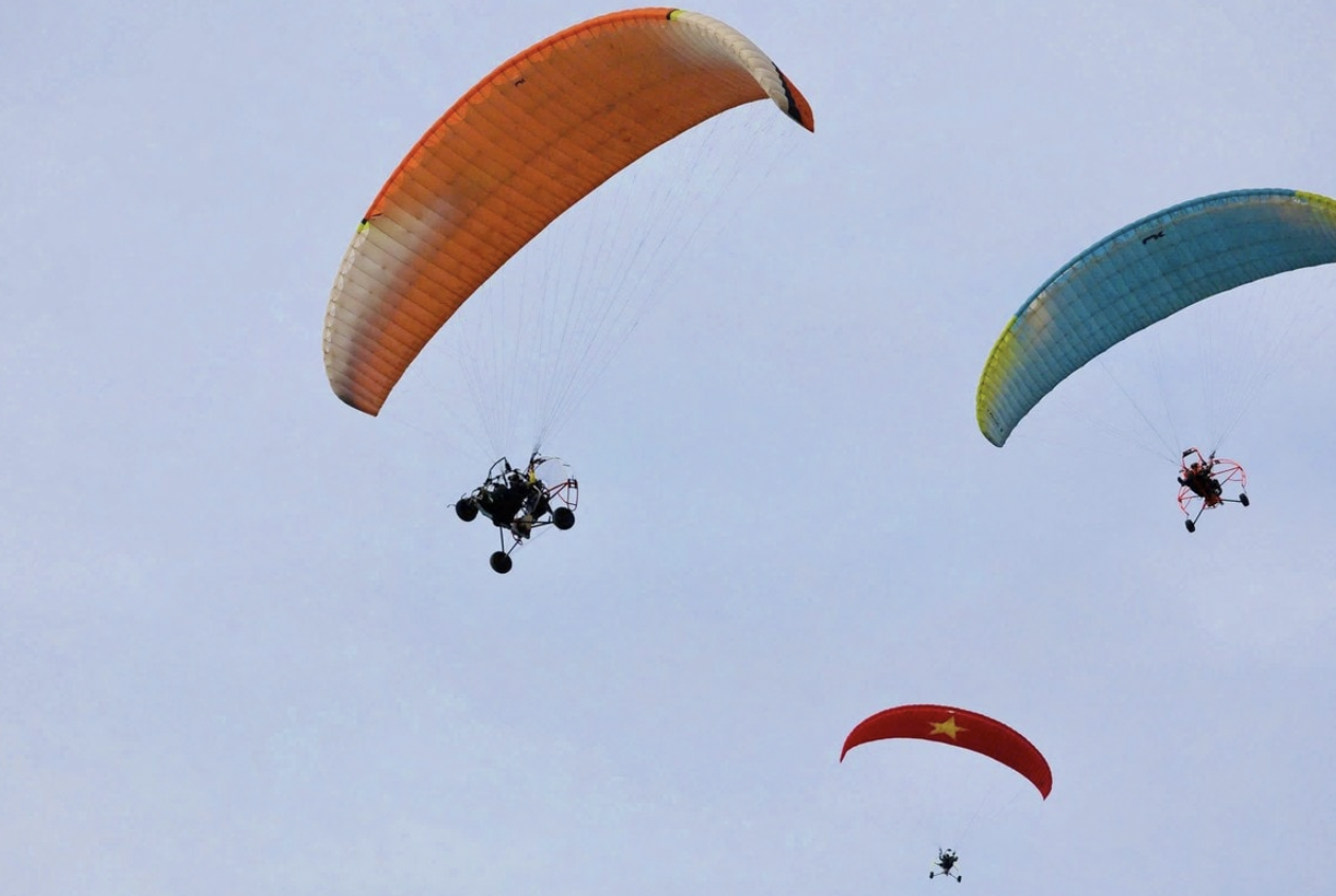 Vũng Tàu bùng nổ lễ hội 2026 với dù lượn, thuyền buồm và loạt sự kiện dưới nước- Ảnh 1. Vũng Tàu bùng nổ lễ hội 2026 với dù lượn, thuyền buồm và loạt sự kiện dưới nước- Ảnh 1.