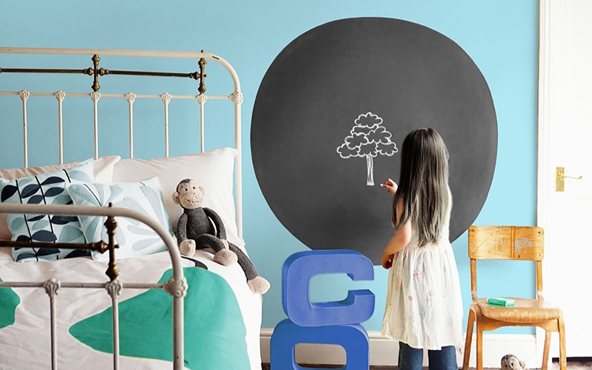 Định vị bản sắc từ vật liệu gạch, ngói- Ảnh 6. Sống an toàn với vật liệu nội thất kháng khuẩn