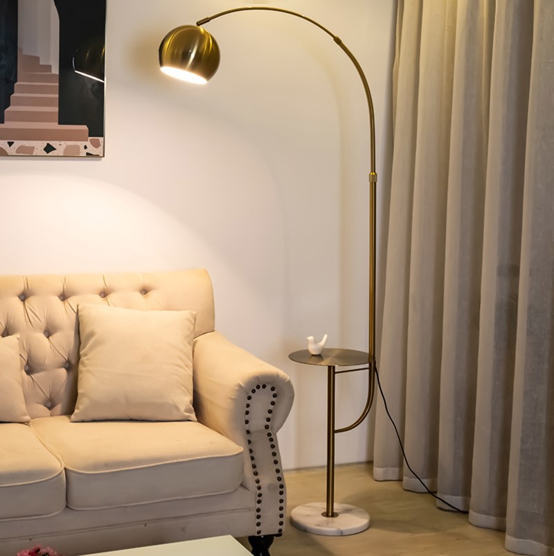 Đèn đứng phòng khách tạo khác biệt cho không gian sống- Ảnh 2. Đèn đứng phòng khách tạo khác biệt cho không gian sống- Ảnh 2.