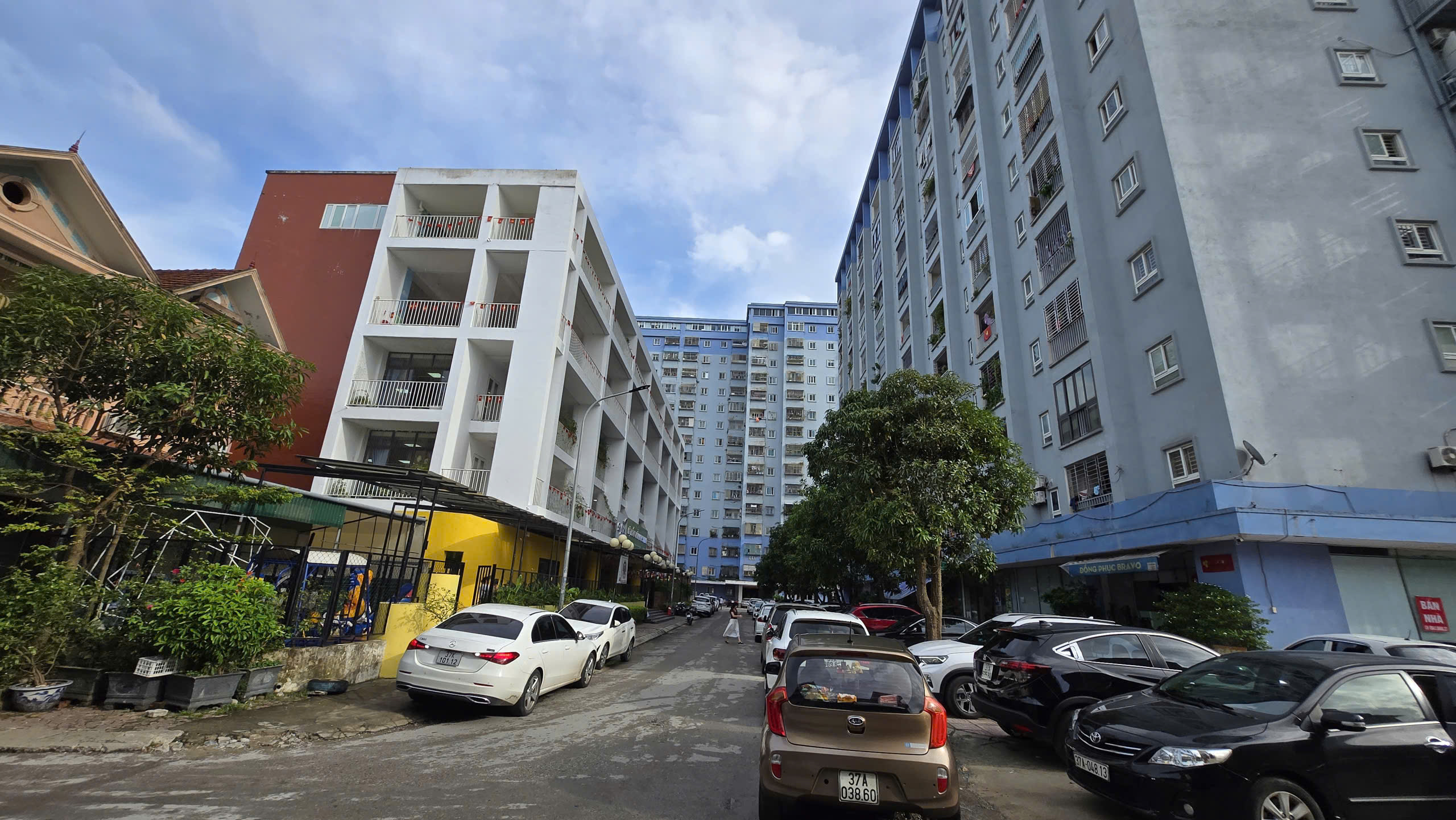 Bất cập chỗ đỗ xe chung cư, Nghệ An đề xuất điều chỉnh định mức mới- Ảnh 1.