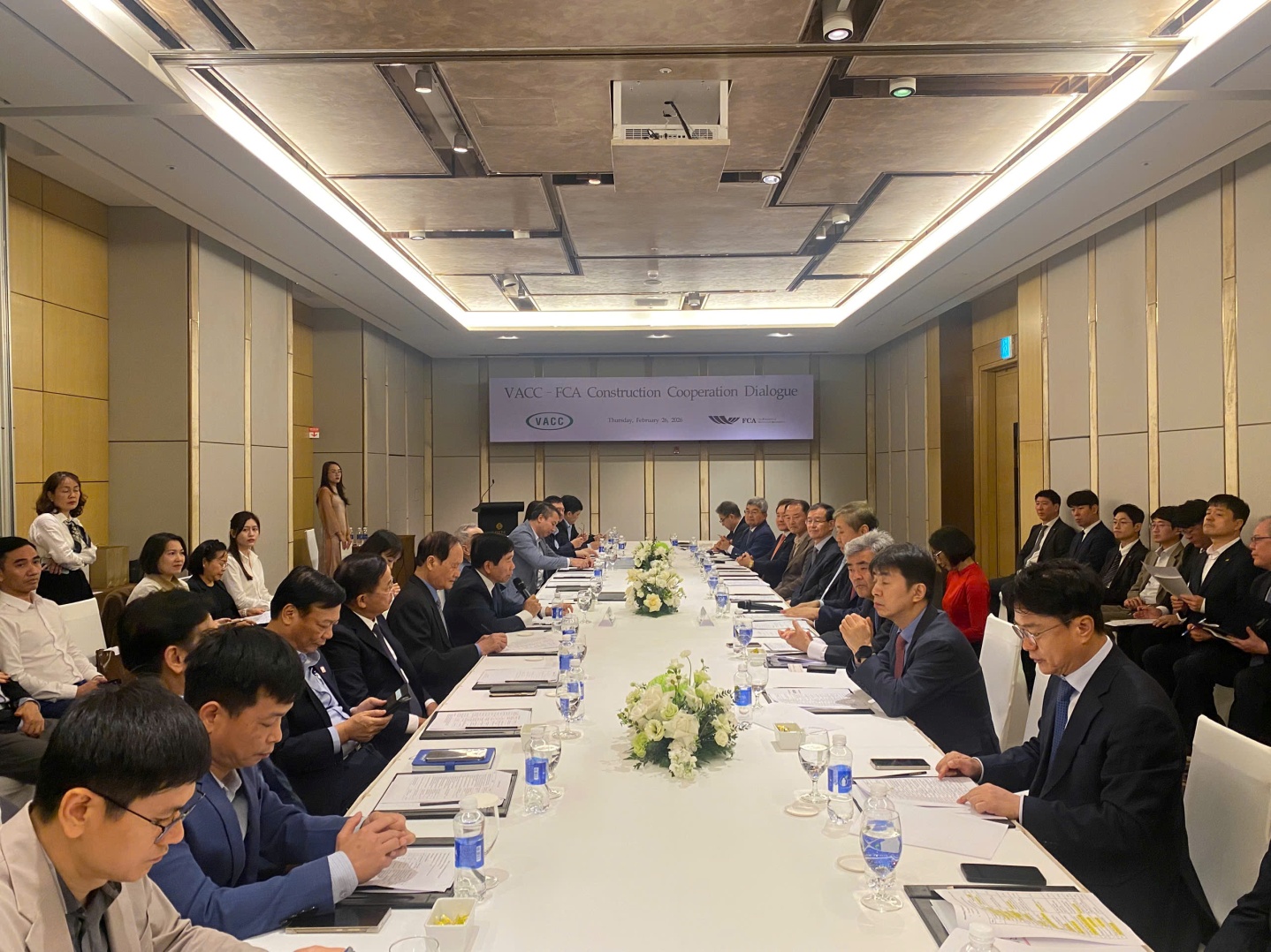 Kỳ vọng hợp tác về xây dựng giữa 2 hiệp hội VACC và FCA- Ảnh 1. C:\Users\ASUS\Desktop\gen-h-z7566629014442_981862402f0beb1e447e3689669f4fbf.jpg