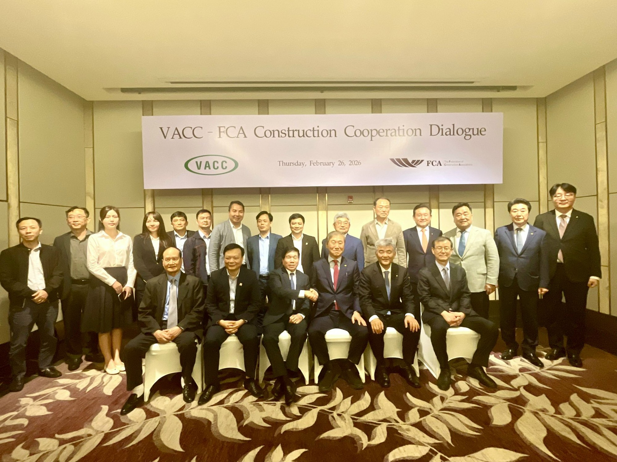 Kỳ vọng hợp tác về xây dựng giữa 2 hiệp hội VACC và FCA- Ảnh 2. C:\Users\ASUS\Desktop\z7567235783675_1442f4c705261d81ab6819f65e2f983b.jpg