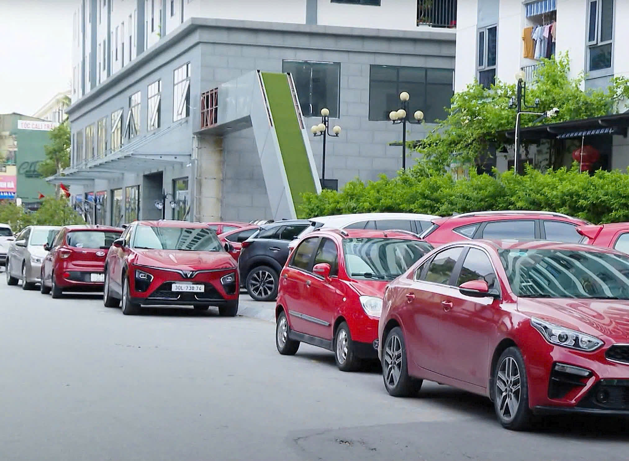 Bất cập chỗ đỗ xe chung cư, Nghệ An đề xuất điều chỉnh định mức mới- Ảnh 4.