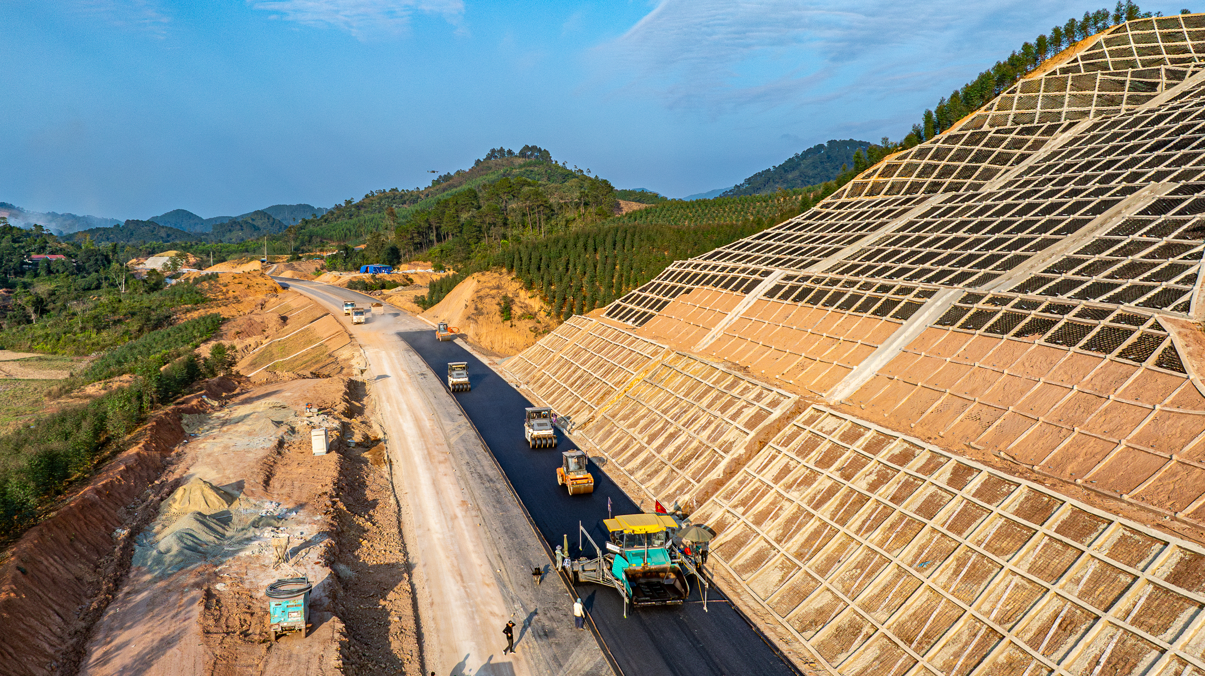 Bộ X&acirc;y dựng v&agrave;o guồng giải ng&acirc;n kế hoạch vốn &ldquo;khủng&rdquo; 2026- Ảnh 2.