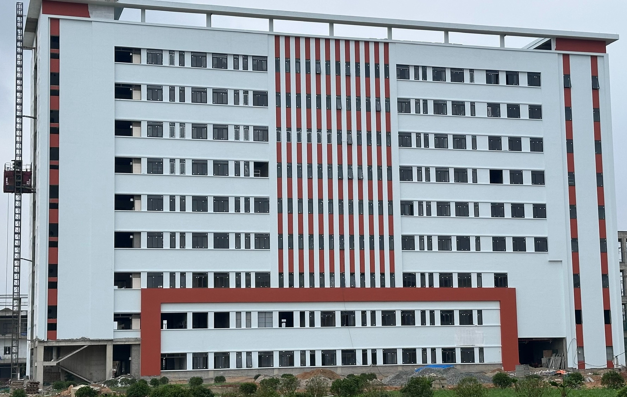 Tuyên Quang: Đẩy nhanh tiến độ thi công Bệnh viện Đa khoa tỉnh- Ảnh 2. Tuyên Quang: Đẩy nhanh tiến độ thi công Bệnh viện Đa khoa tỉnh- Ảnh 2.