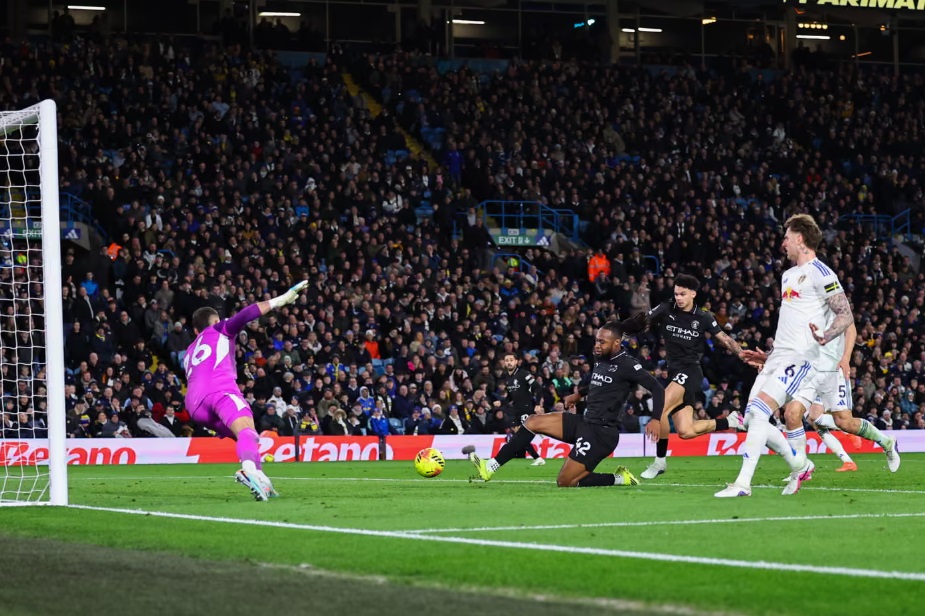 Hạ Leeds, Man City áp sát Arsenal trên BXH Ngoại hạng Anh- Ảnh 2. Hạ Leeds, Man City áp sát Arsenal trên BXH Ngoại hạng Anh- Ảnh 2.