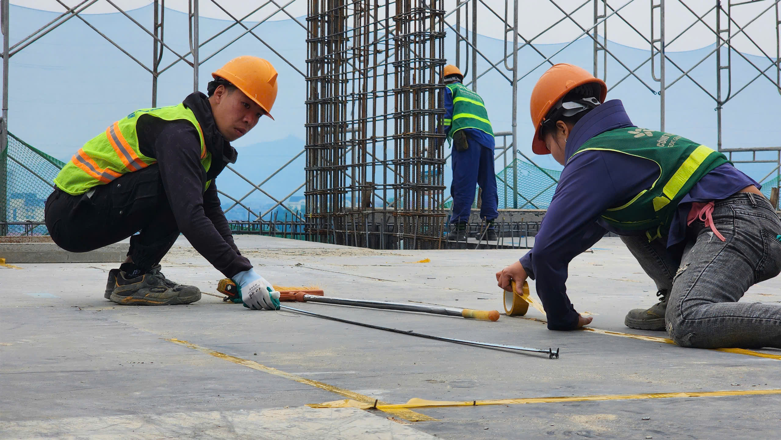 Rộn ràng trên công trường dự án nhà ở xã hội hơn 1.000 tỷ đồng tại Bắc Ninh- Ảnh 24.