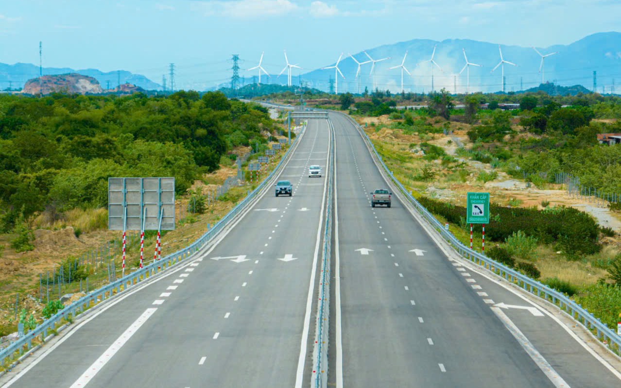 Cần hơn 3,2 triệu tỷ đồng ph&aacute;t triển hệ thống đường bộ đến năm 2050