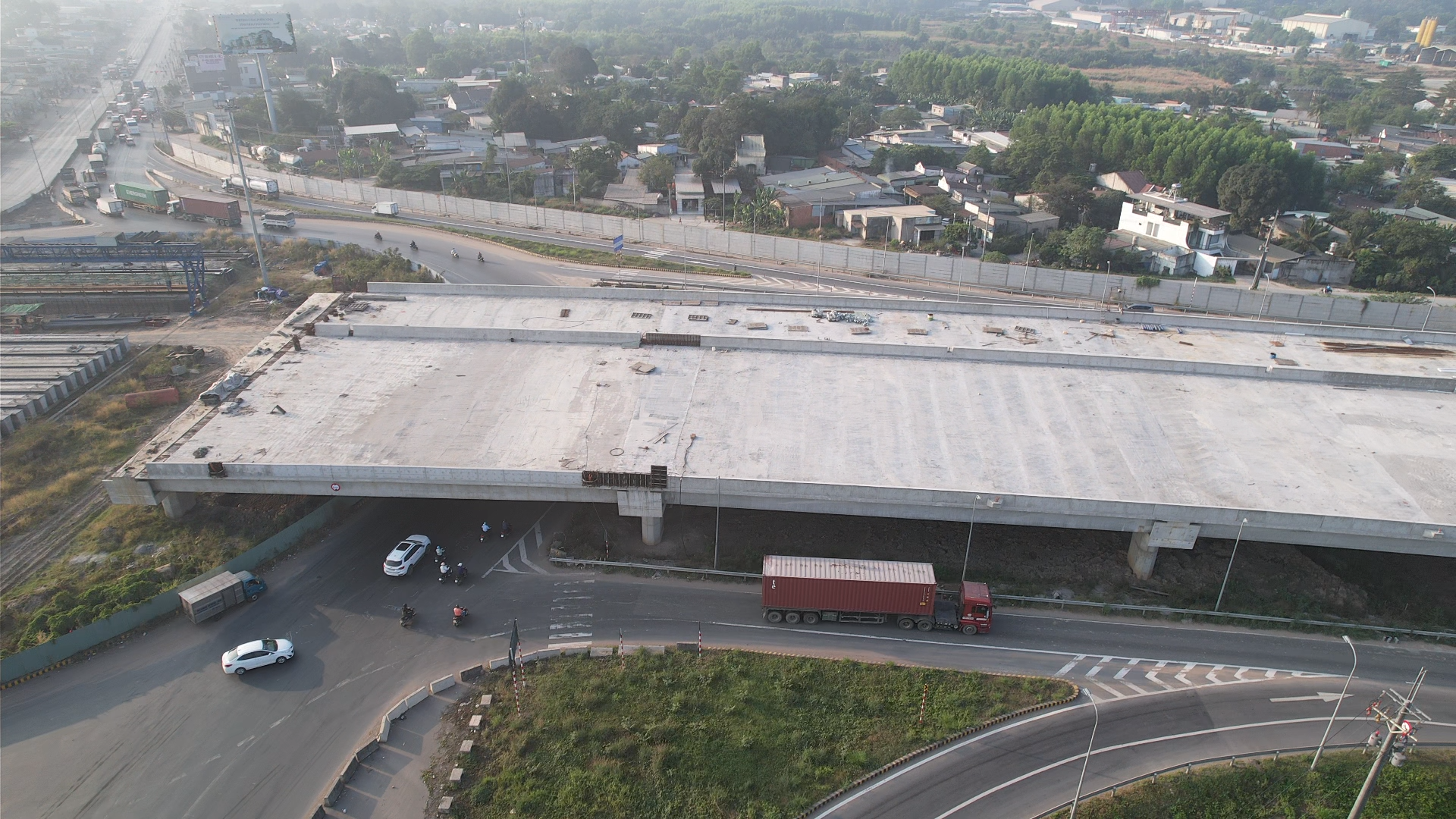 Dốc lực thi c&ocirc;ng n&uacute;t giao QL51 nối cao tốc Bến Lức - Long Th&agrave;nh v&agrave; Bi&ecirc;n H&ograve;a - Vũng T&agrave;u- Ảnh 4.