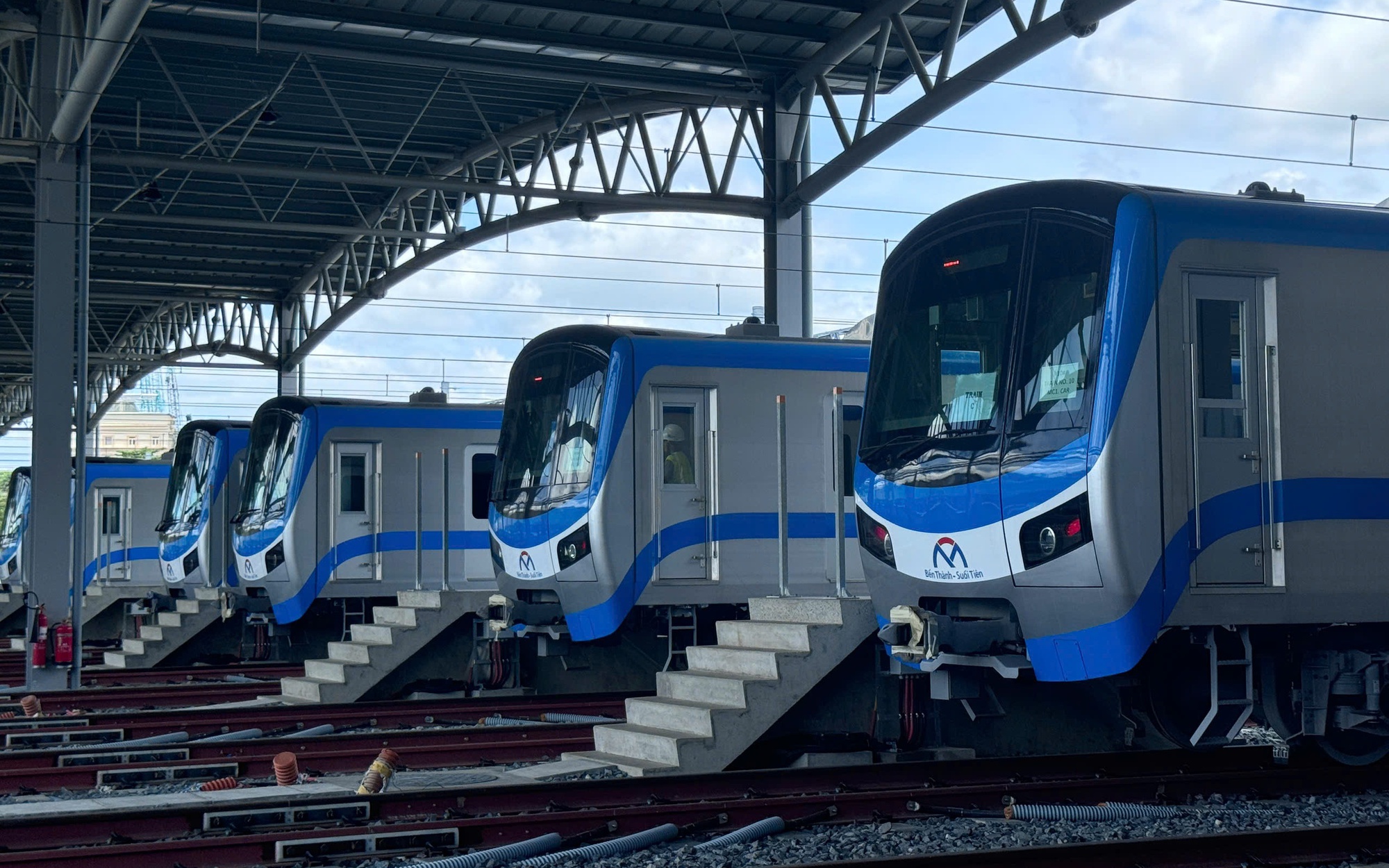 Metro số 1 tăng chuyến dịp Tết, miễn ph&iacute; v&eacute; t&agrave;u 2 ng&agrave;y cho người d&acirc;n TP.HCM
