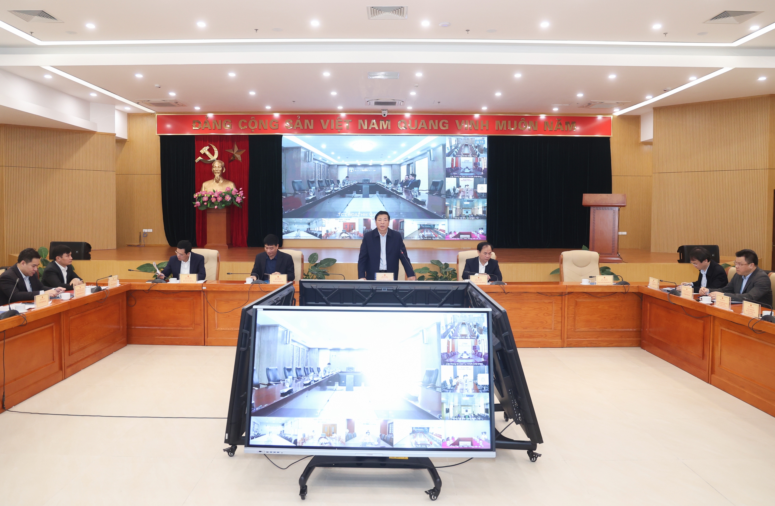 Bộ trưởng Trần Hồng Minh: Siết chặt quản l&yacute; đầu tư x&acirc;y dựng- Ảnh 3.