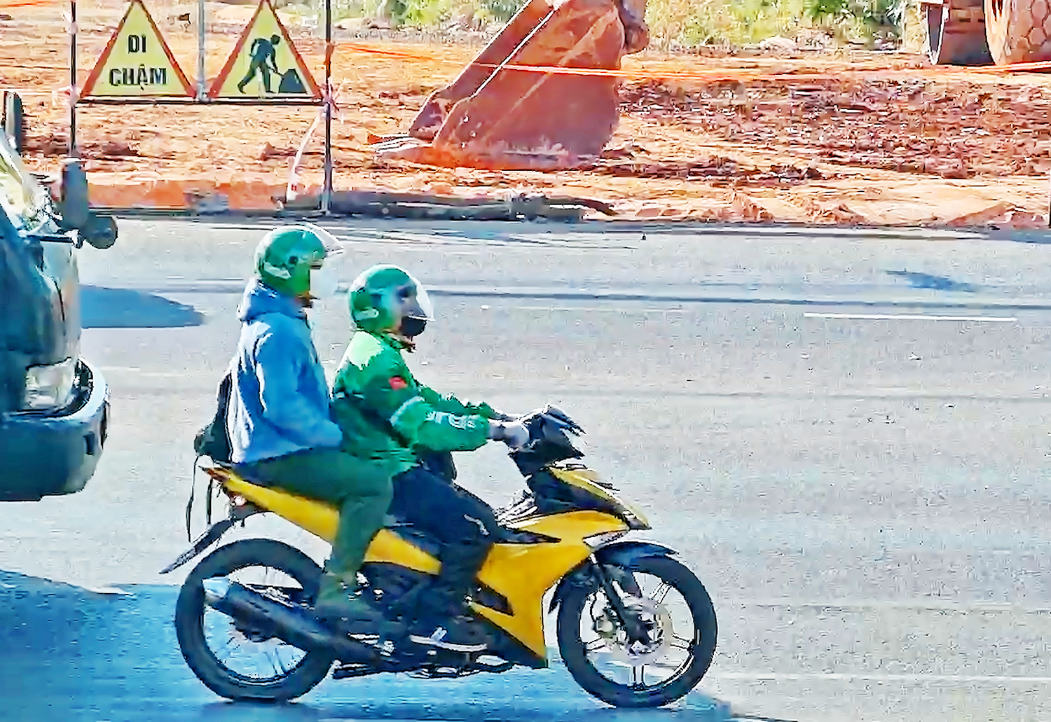 Bắt được hai nghi phạm vụ cướp ng&acirc;n h&agrave;ng ở Gia Lai- Ảnh 1.