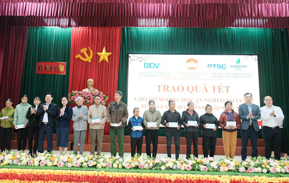 Chăm lo Tết cho người ngh&egrave;o, gia đ&igrave;nh ch&iacute;nh s&aacute;ch ở H&agrave; Tĩnh- Ảnh 5.