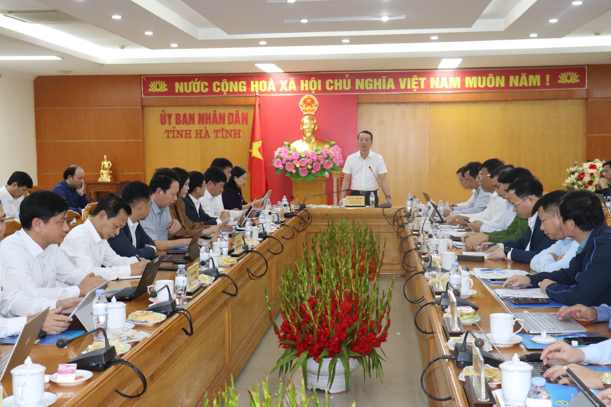 H&agrave; Tĩnh: Nỗ lực đổi mới tư duy trong việc &ldquo;ứng dụng c&ocirc;ng nghệ&rdquo; sang &ldquo;tạo ra gi&aacute; trị&rdquo;- Ảnh 3.