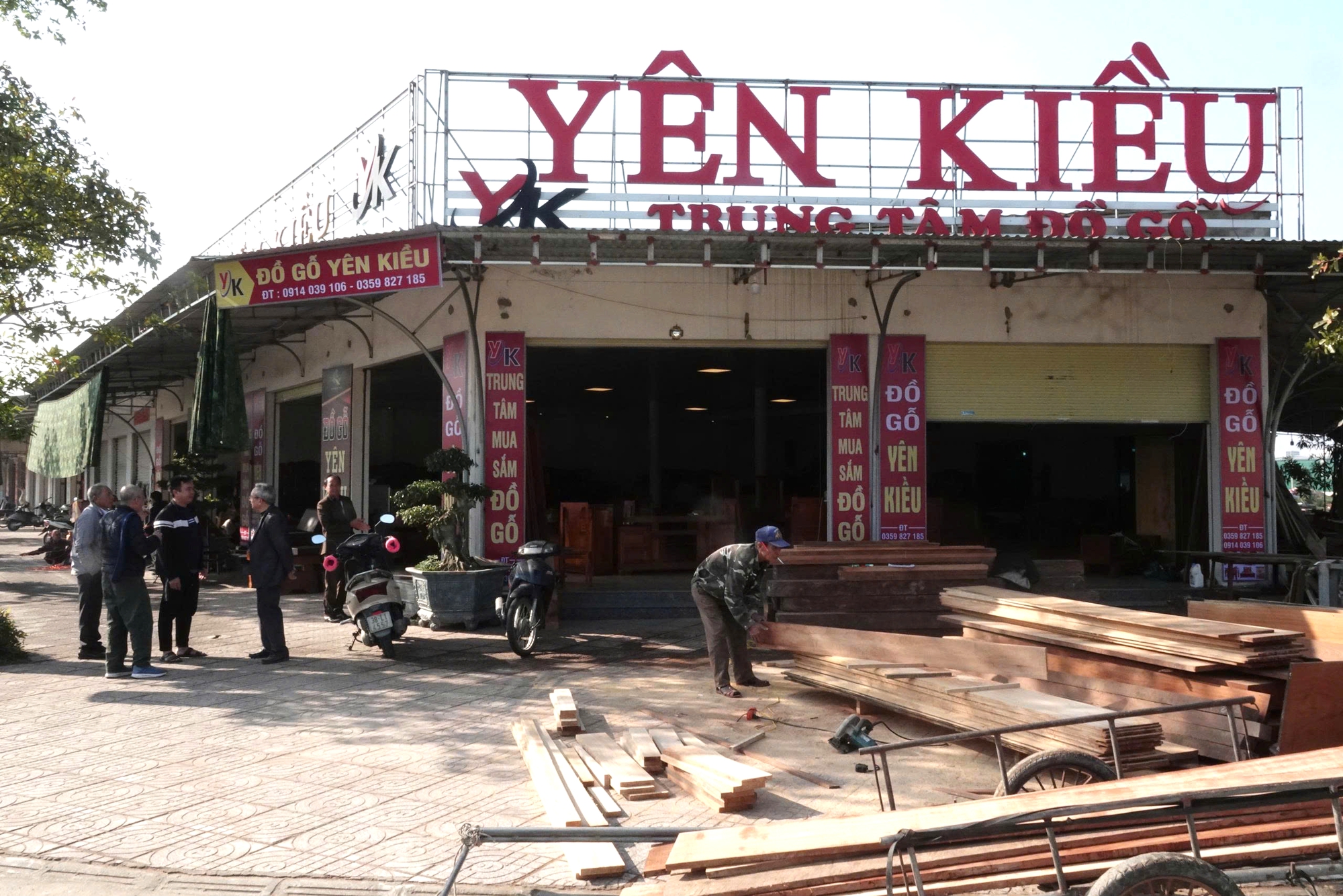 L&agrave;ng mộc lớn nhất H&agrave; Tĩnh tất bật v&agrave;o vụ Tết- Ảnh 1.