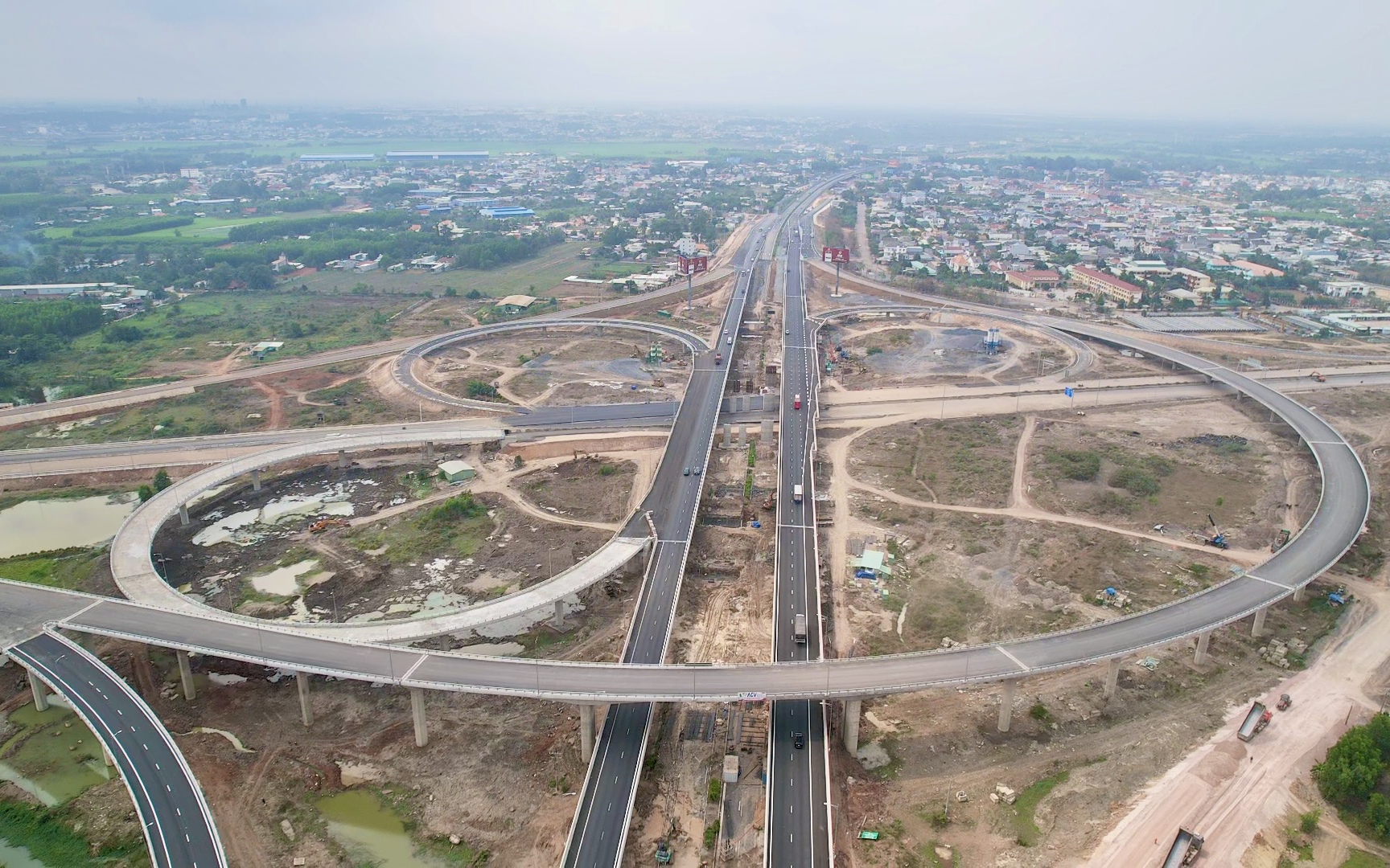 R&agrave; so&aacute;t phương &aacute;n tổ chức giao th&ocirc;ng cao tốc Bi&ecirc;n H&ograve;a - Vũng T&agrave;u trước ng&agrave;y khai th&aacute;c tạm