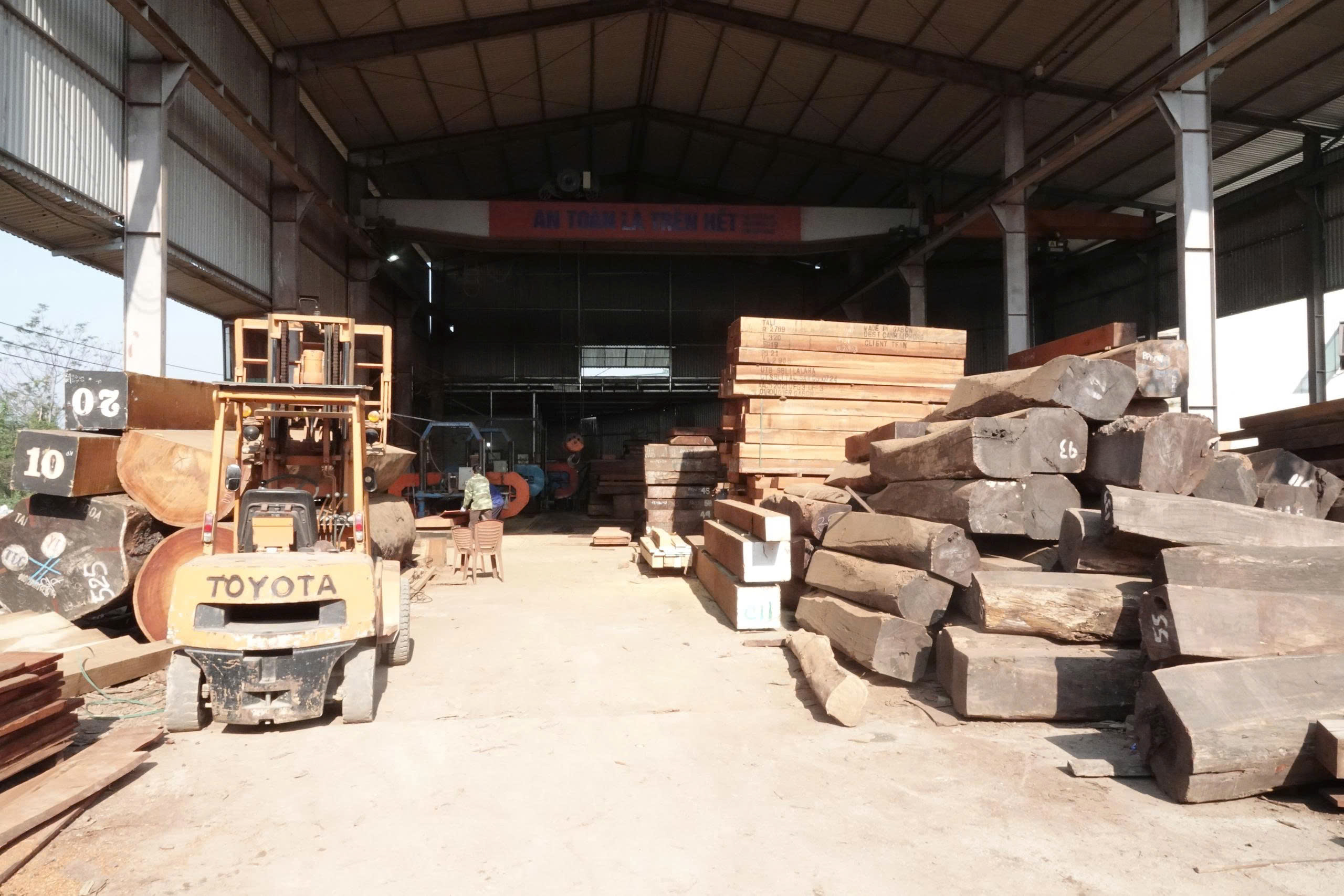 L&agrave;ng mộc lớn nhất H&agrave; Tĩnh tất bật v&agrave;o vụ Tết- Ảnh 4.