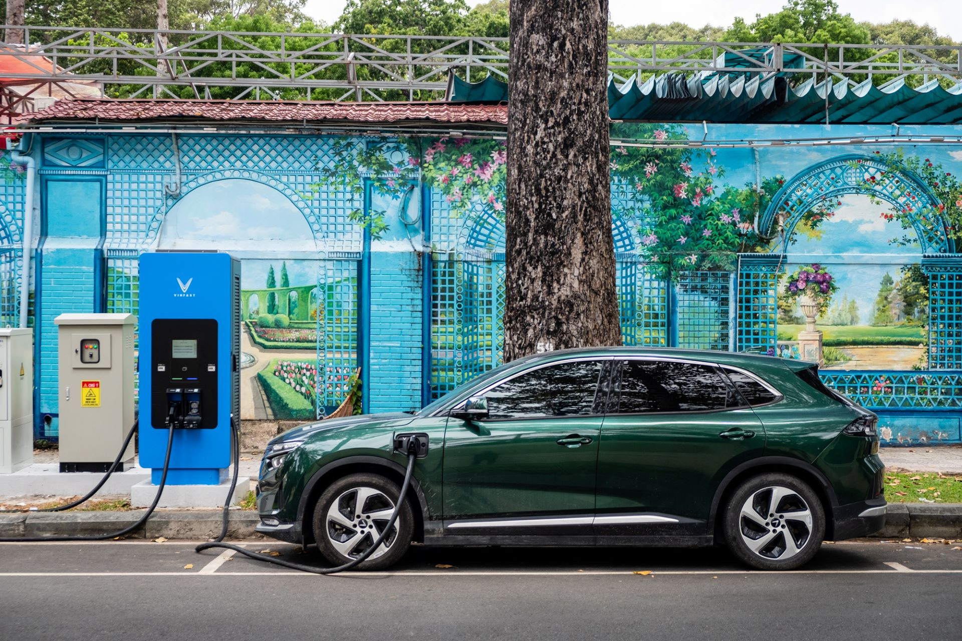 Xe điện VinFast được miễn phí sạc đến năm 2029- Ảnh 1.