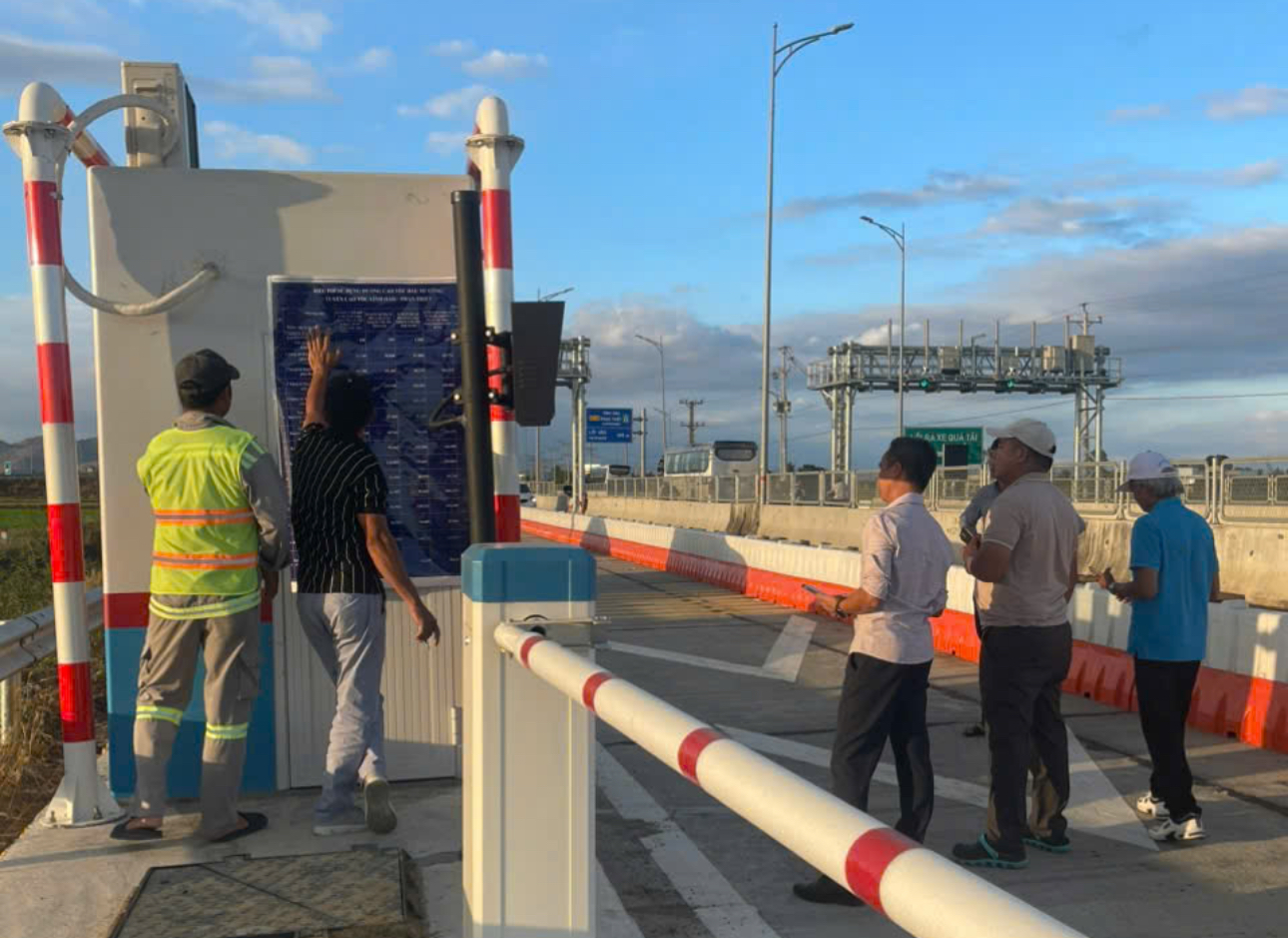 Kiểm tra hệ thống thu ph&iacute; cao tốc hướng TP.HCM - Nha Trang, sẵn s&agrave;ng vận h&agrave;nh từ 2/3- Ảnh 2.