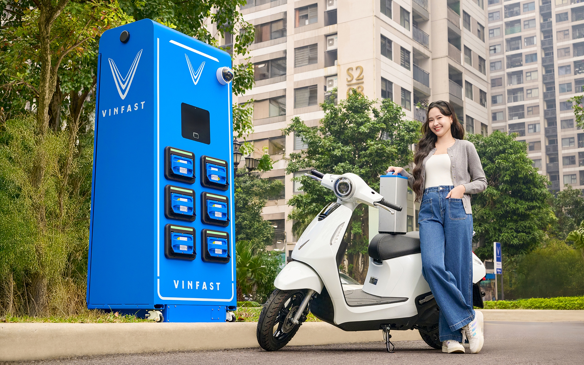 VinFast nhận đặt cọc 2 mẫu xe điện đổi pin